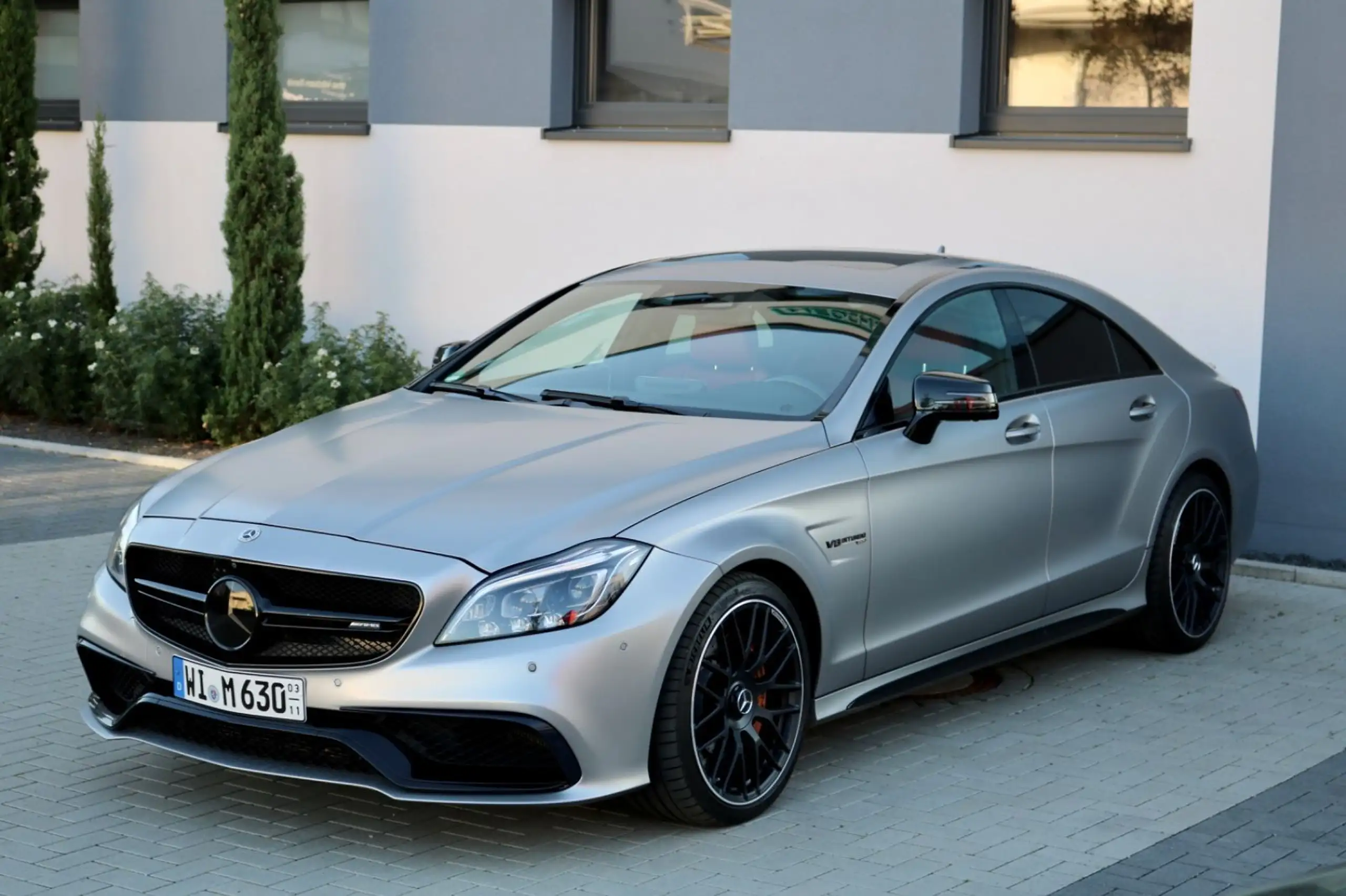 Mercedes-Benz - CLS 63 AMG