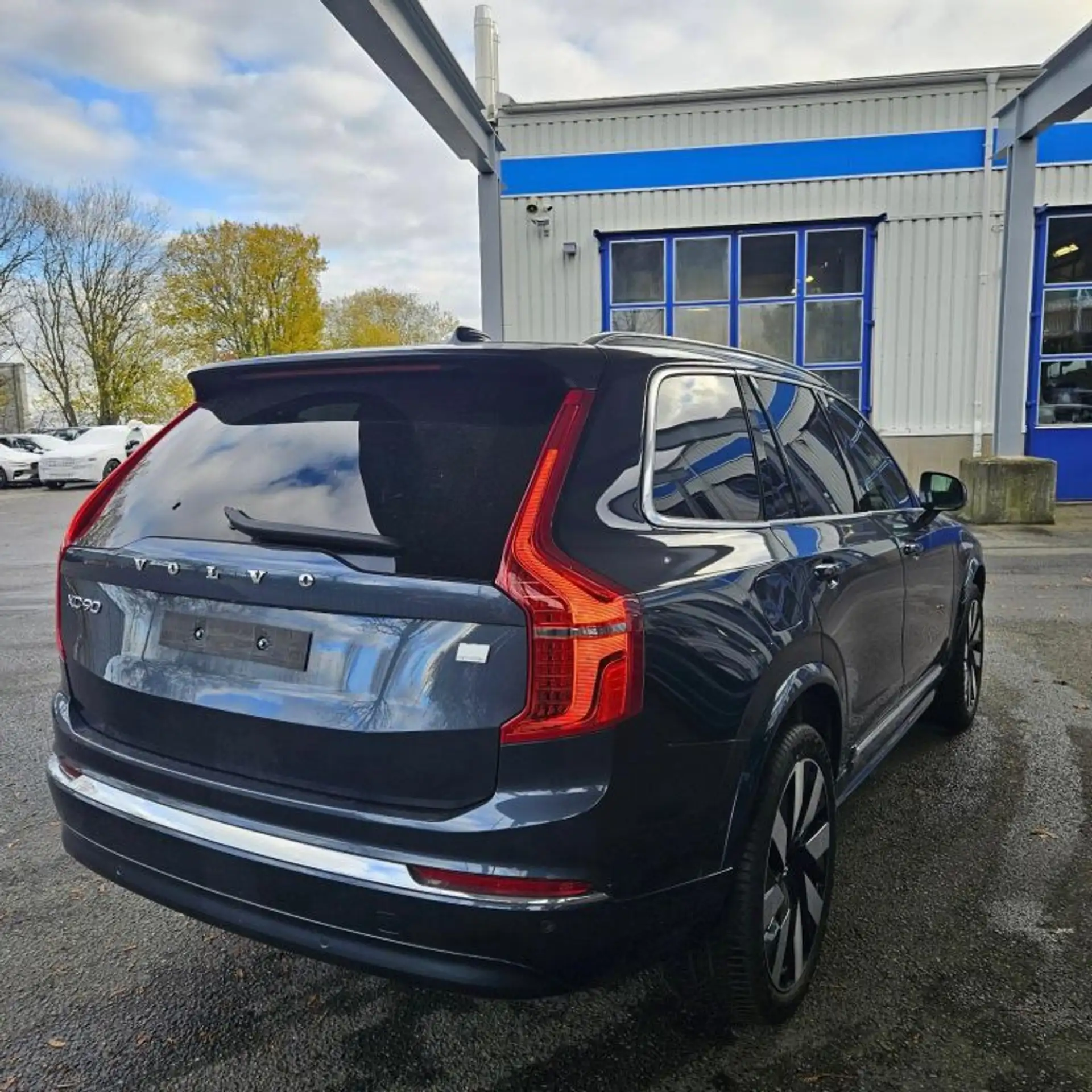 Volvo - XC90