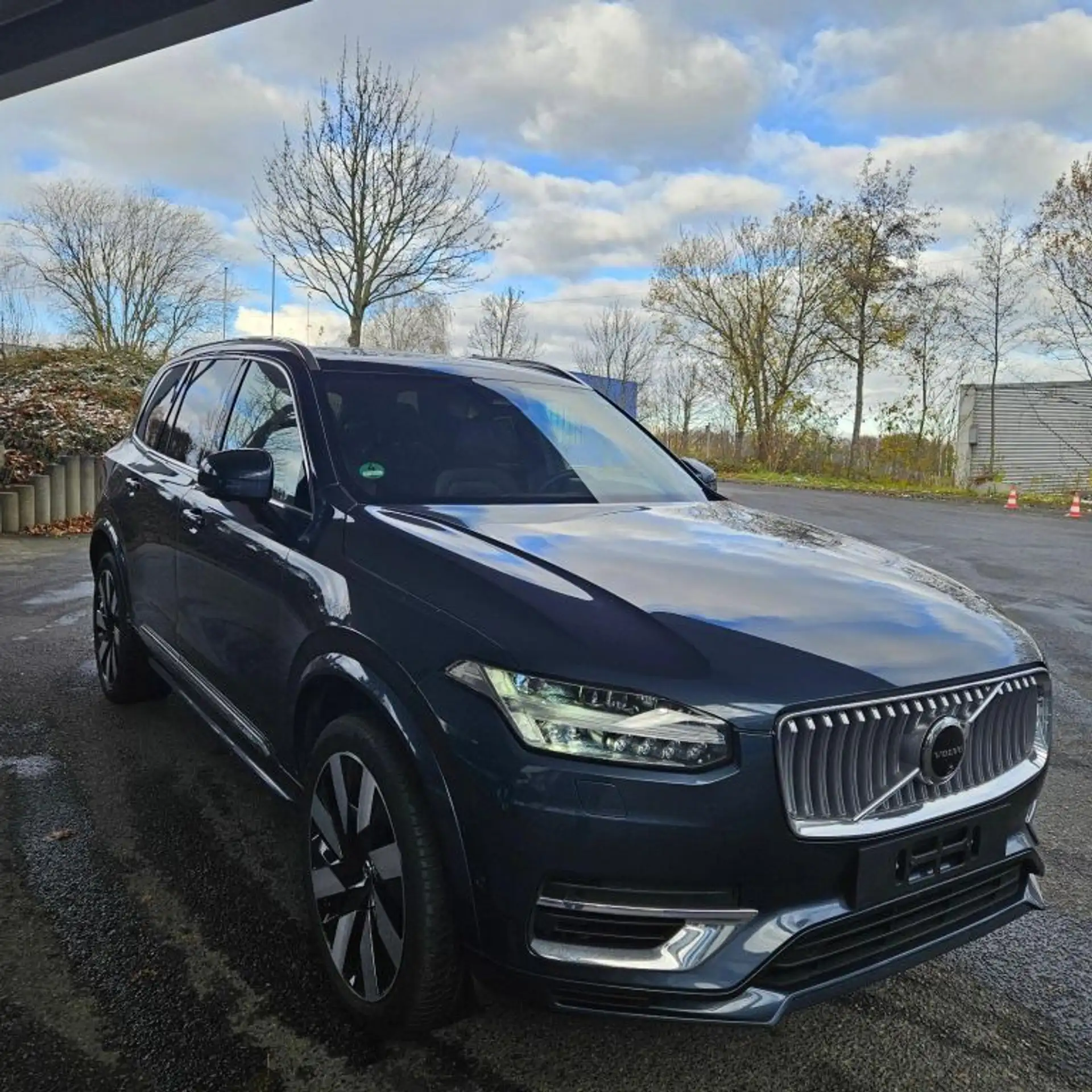 Volvo - XC90