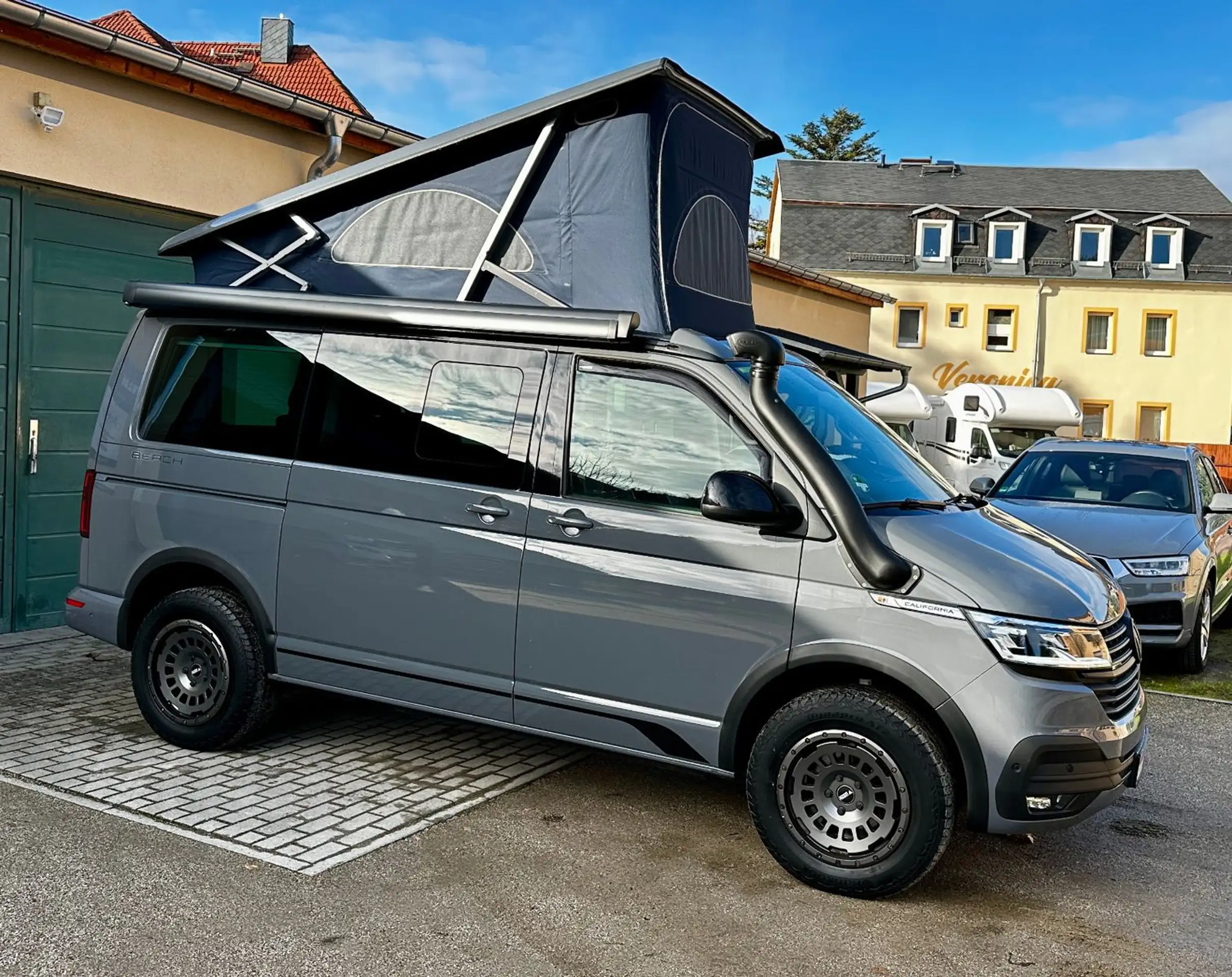 Volkswagen - T6 California