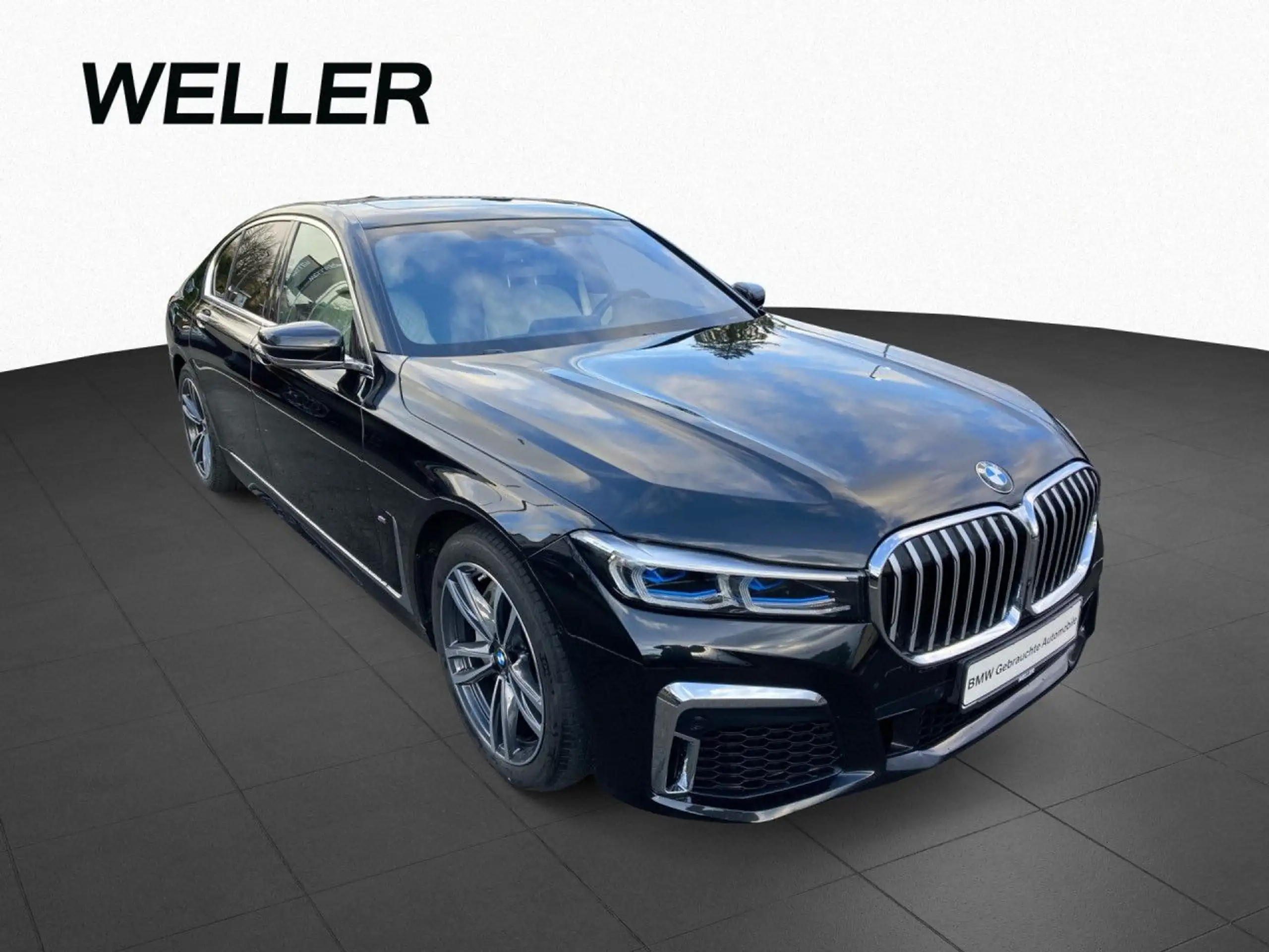 BMW - 740