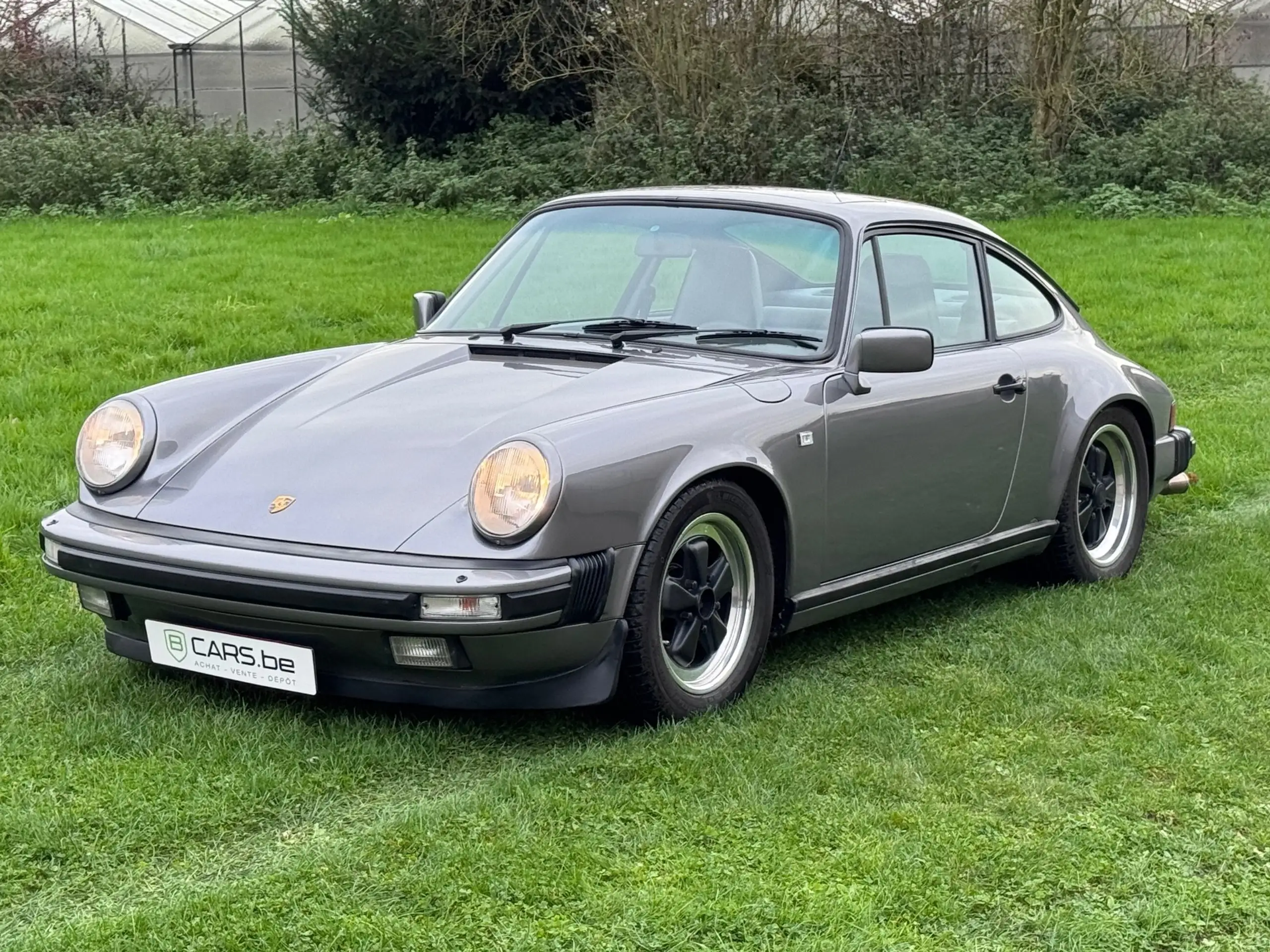 Porsche - 911