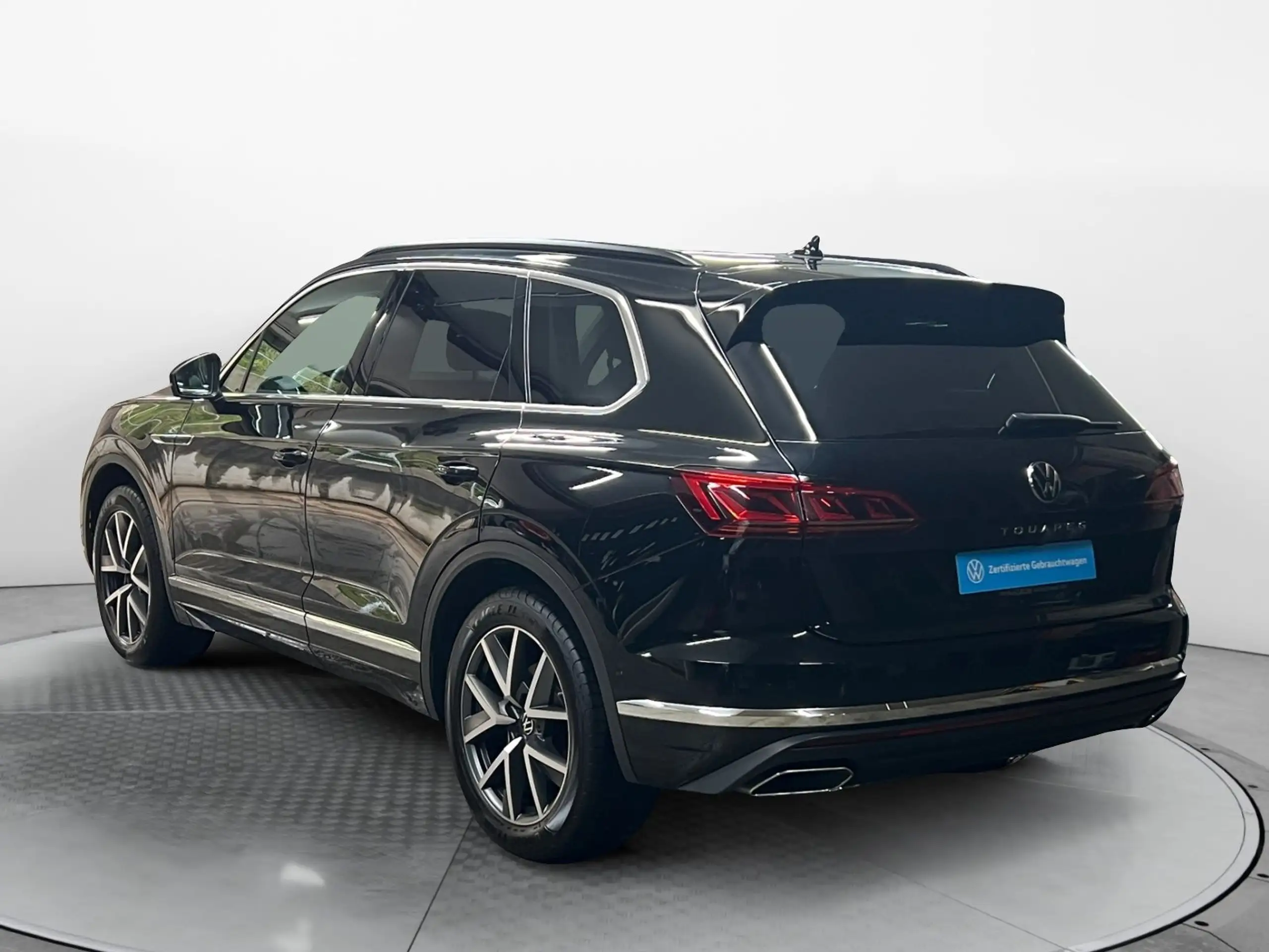 Volkswagen - Touareg