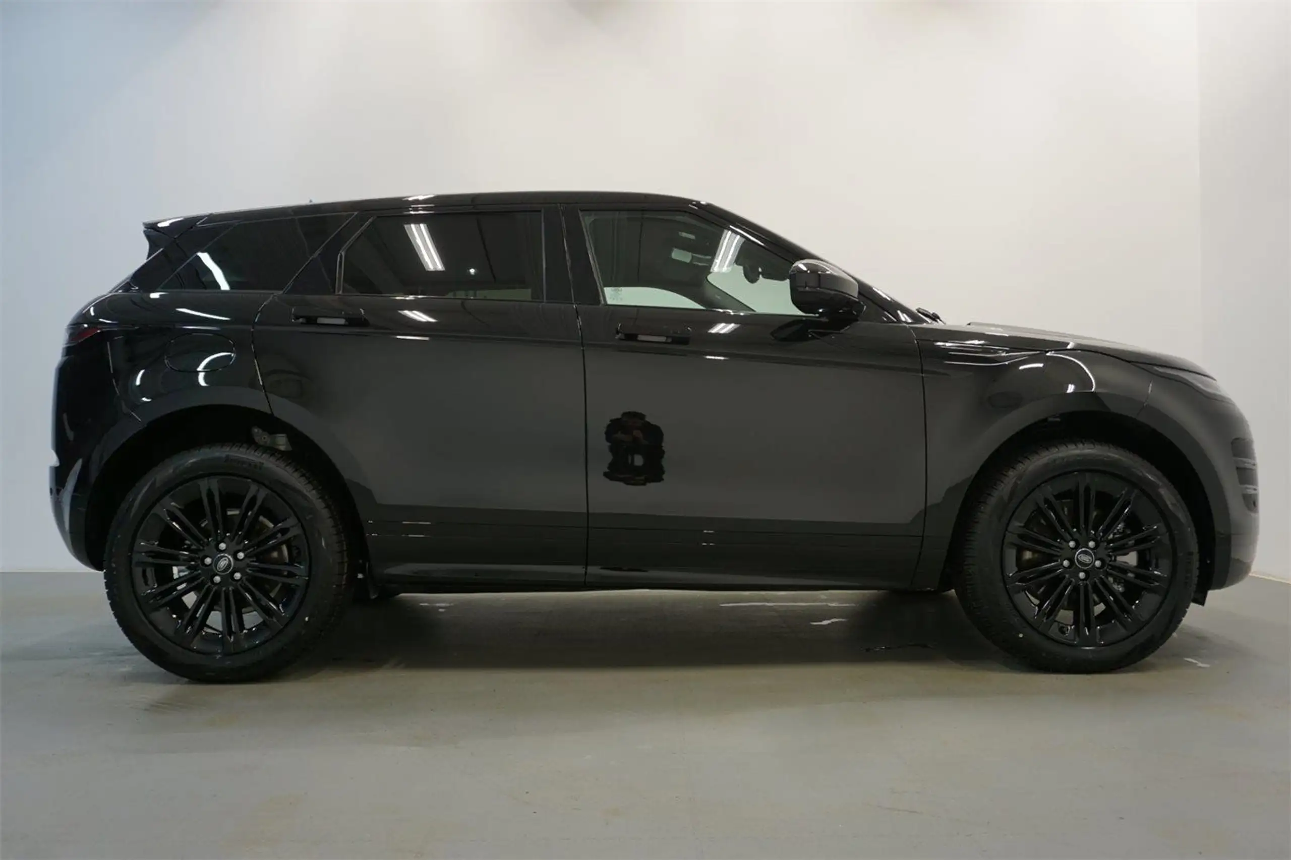 Land Rover - Range Rover Evoque