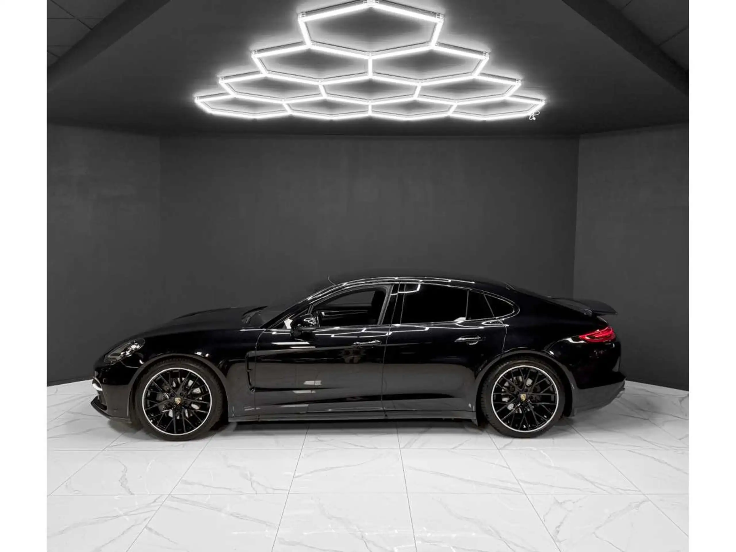 Porsche - Panamera