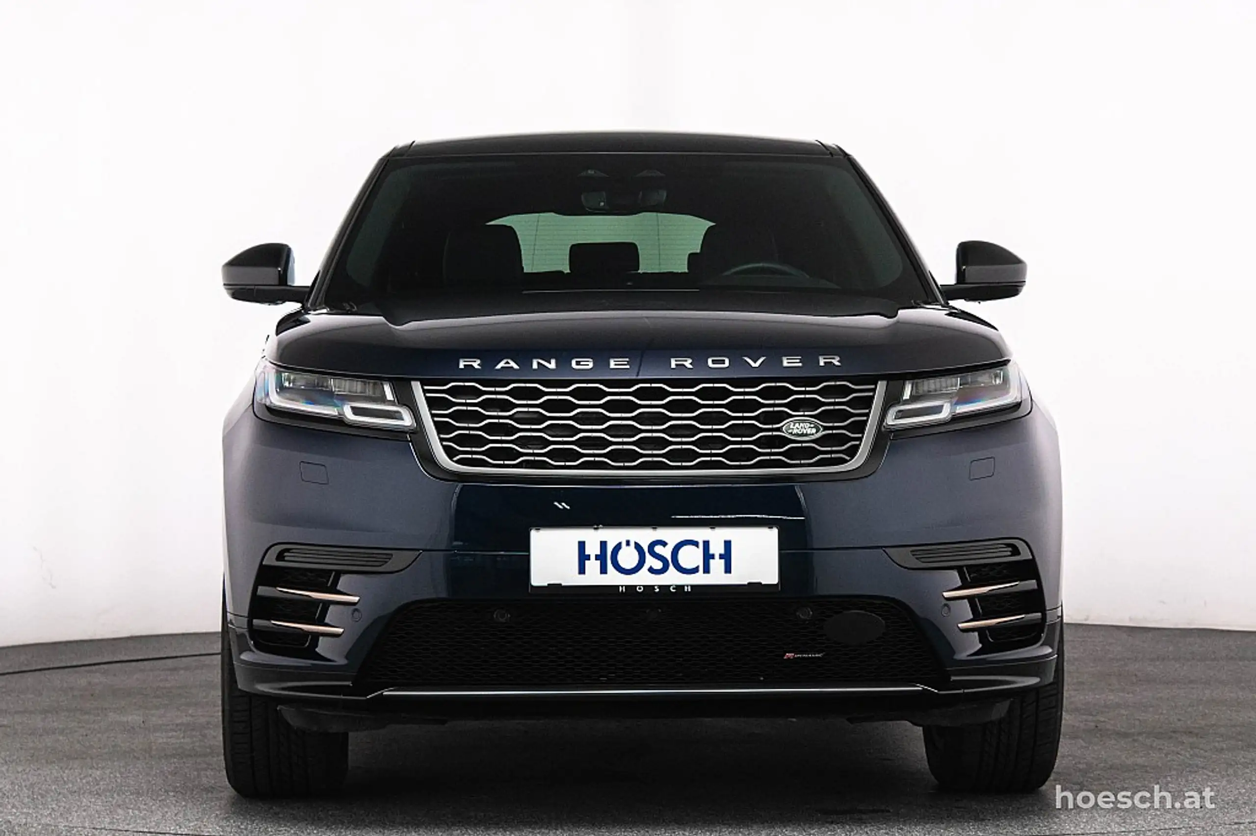 Land Rover - Range Rover Velar