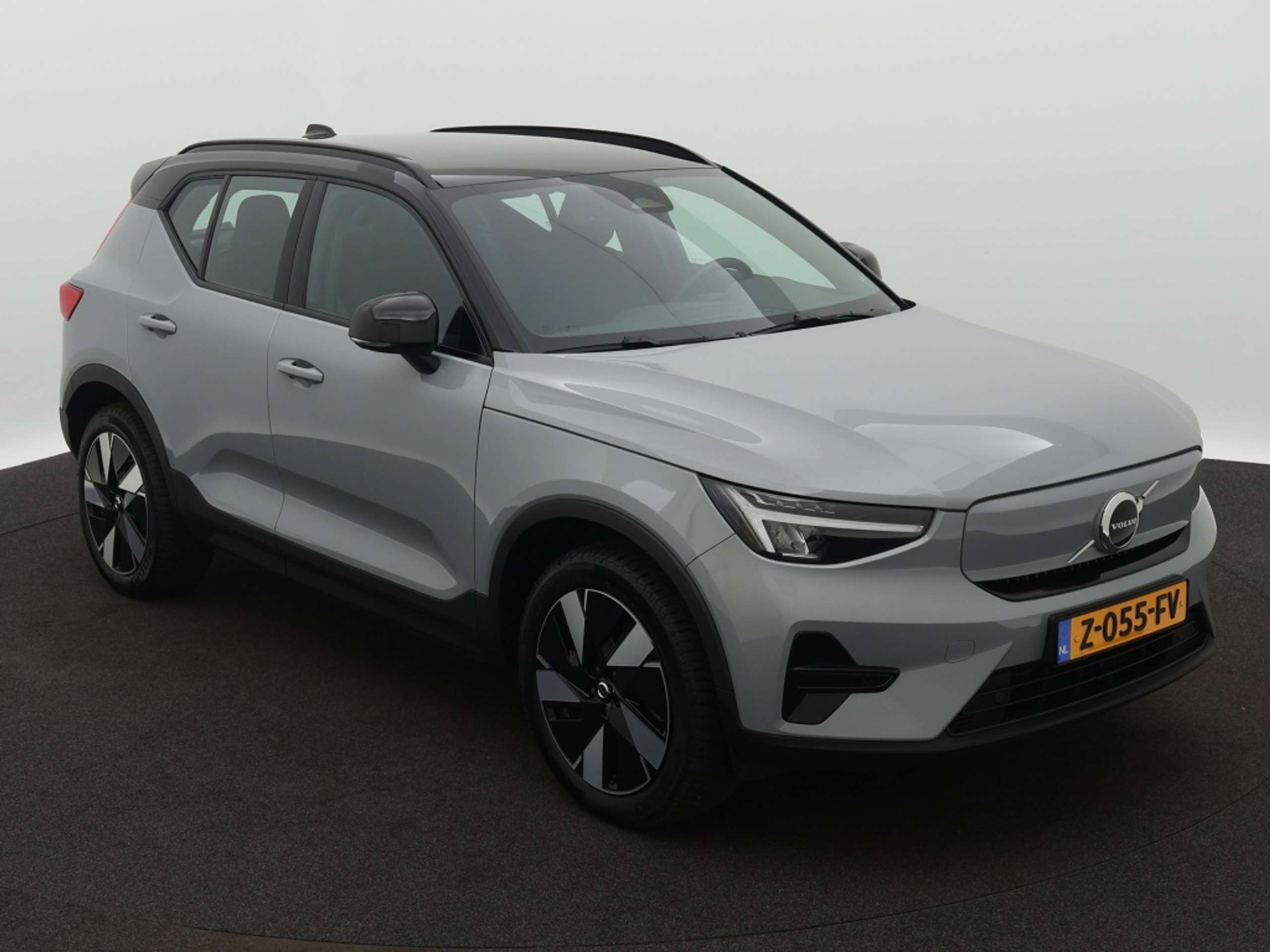 Volvo - XC40