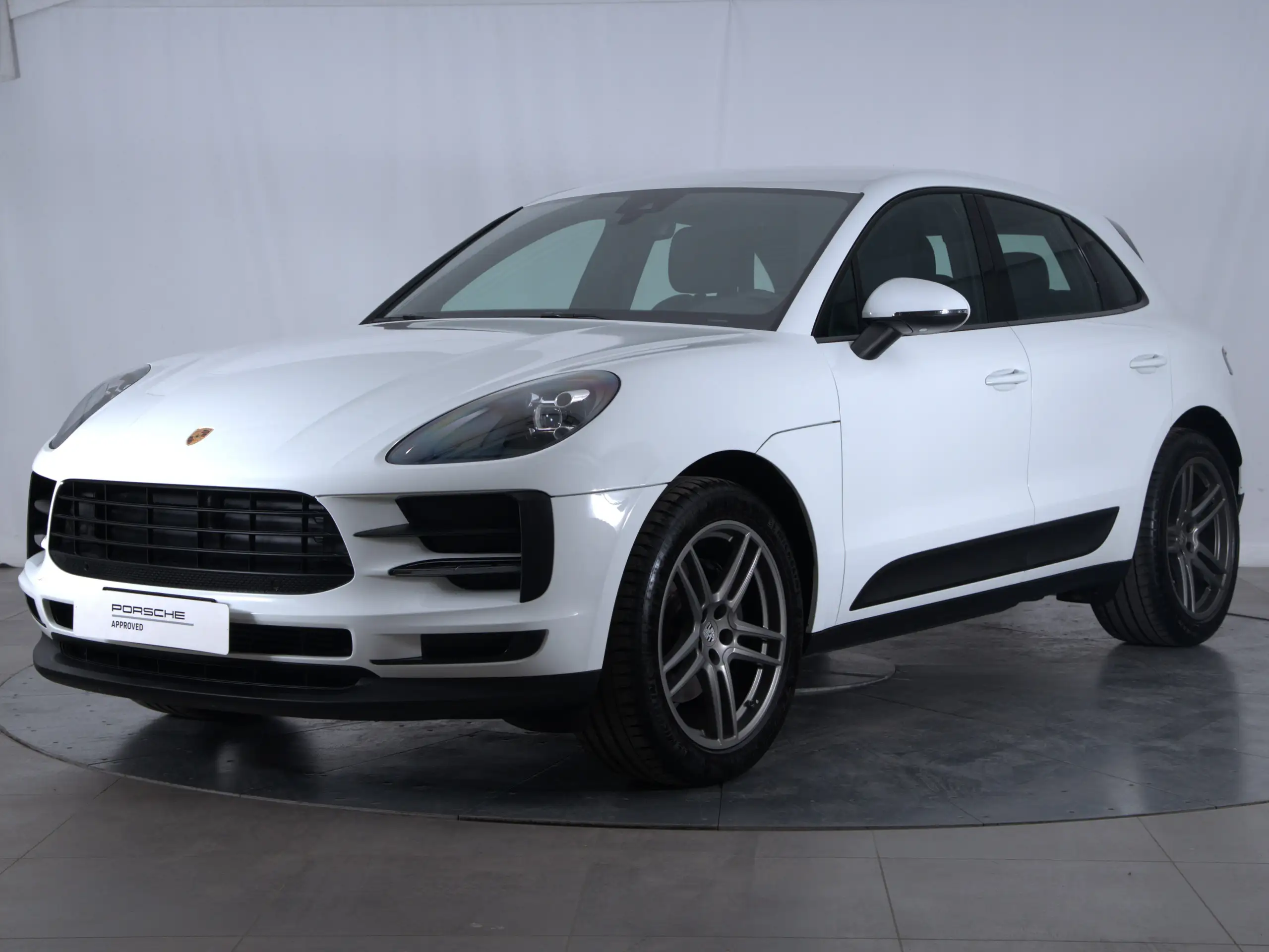 Porsche - Macan