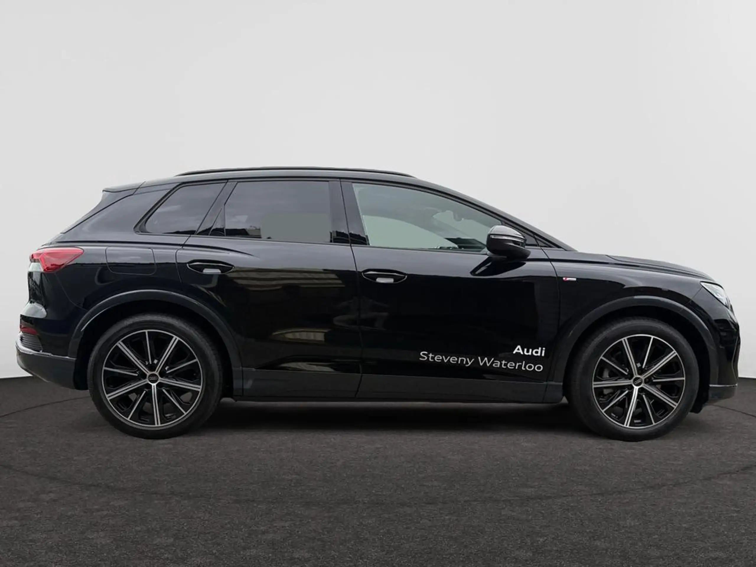 Audi - Q4 e-tron