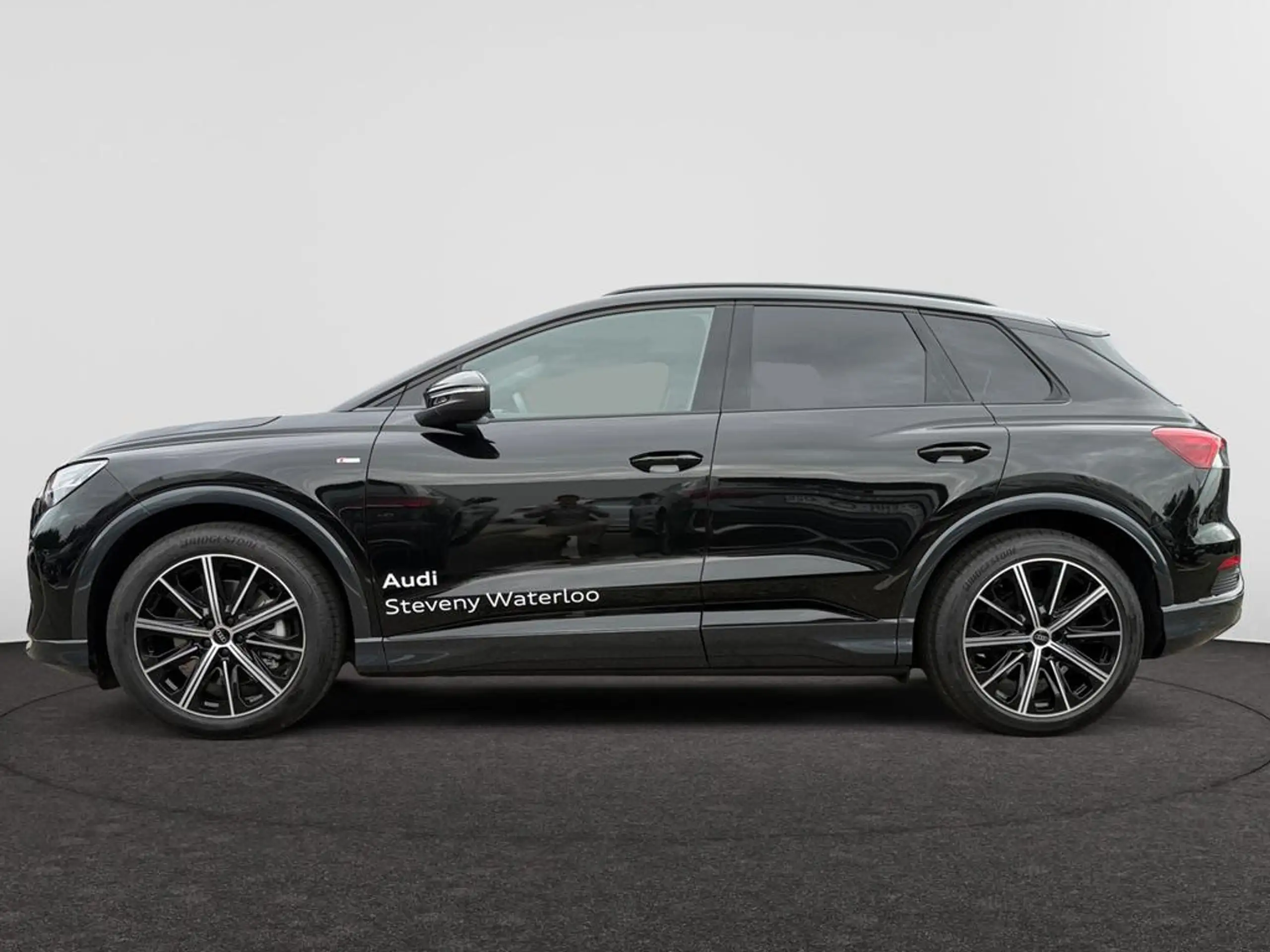 Audi - Q4 e-tron