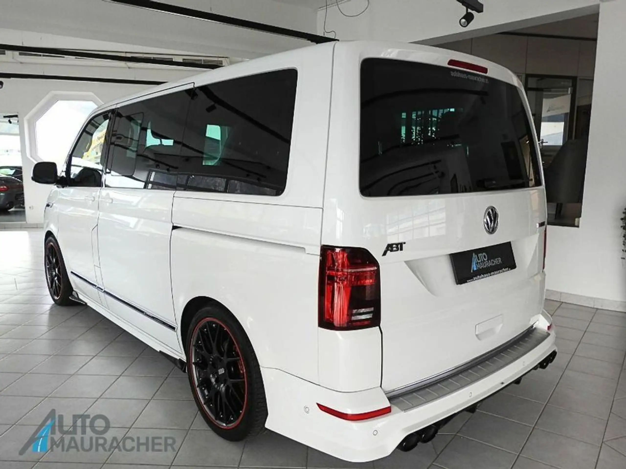 Volkswagen - T6 Multivan