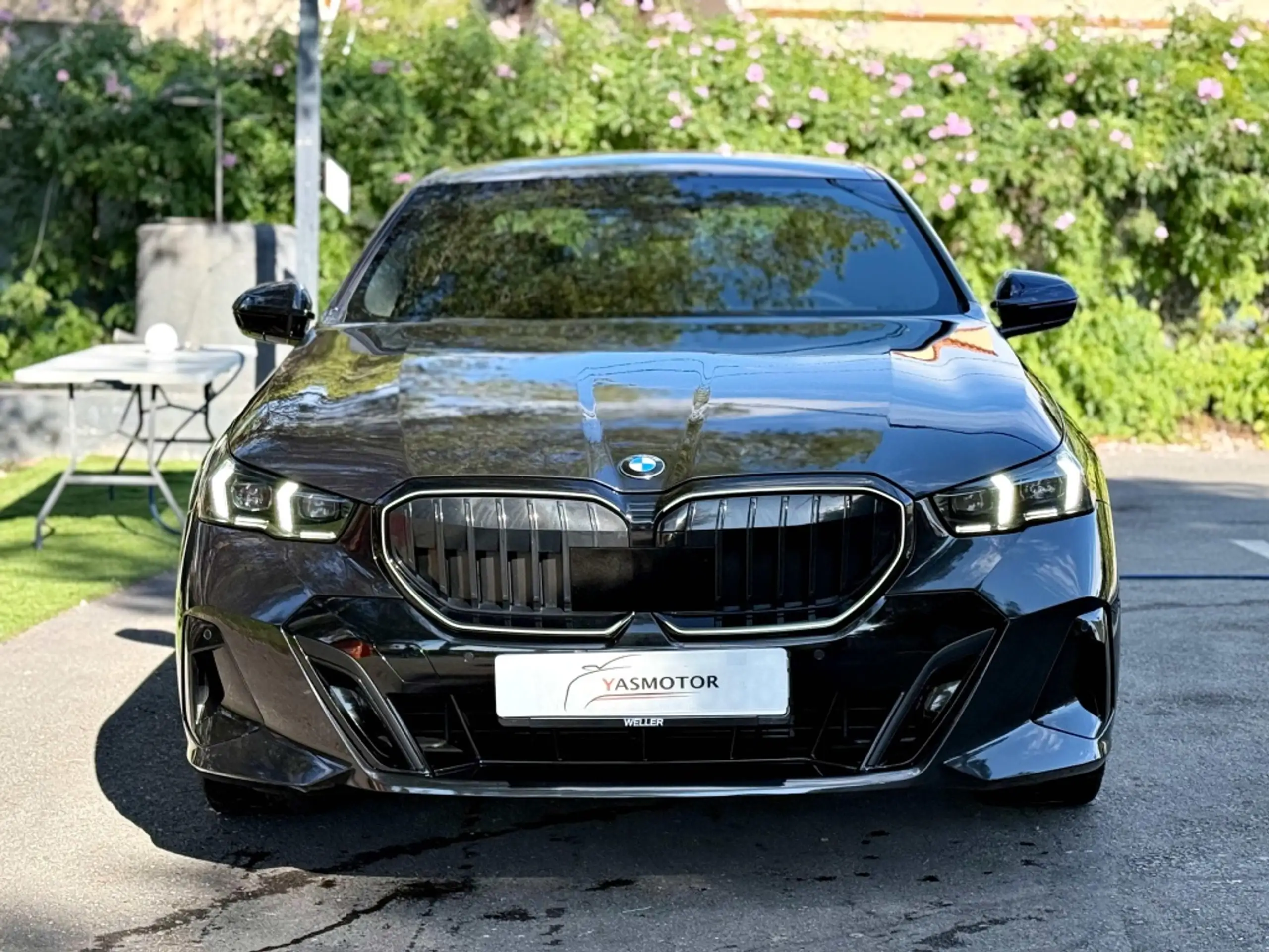 BMW - 520