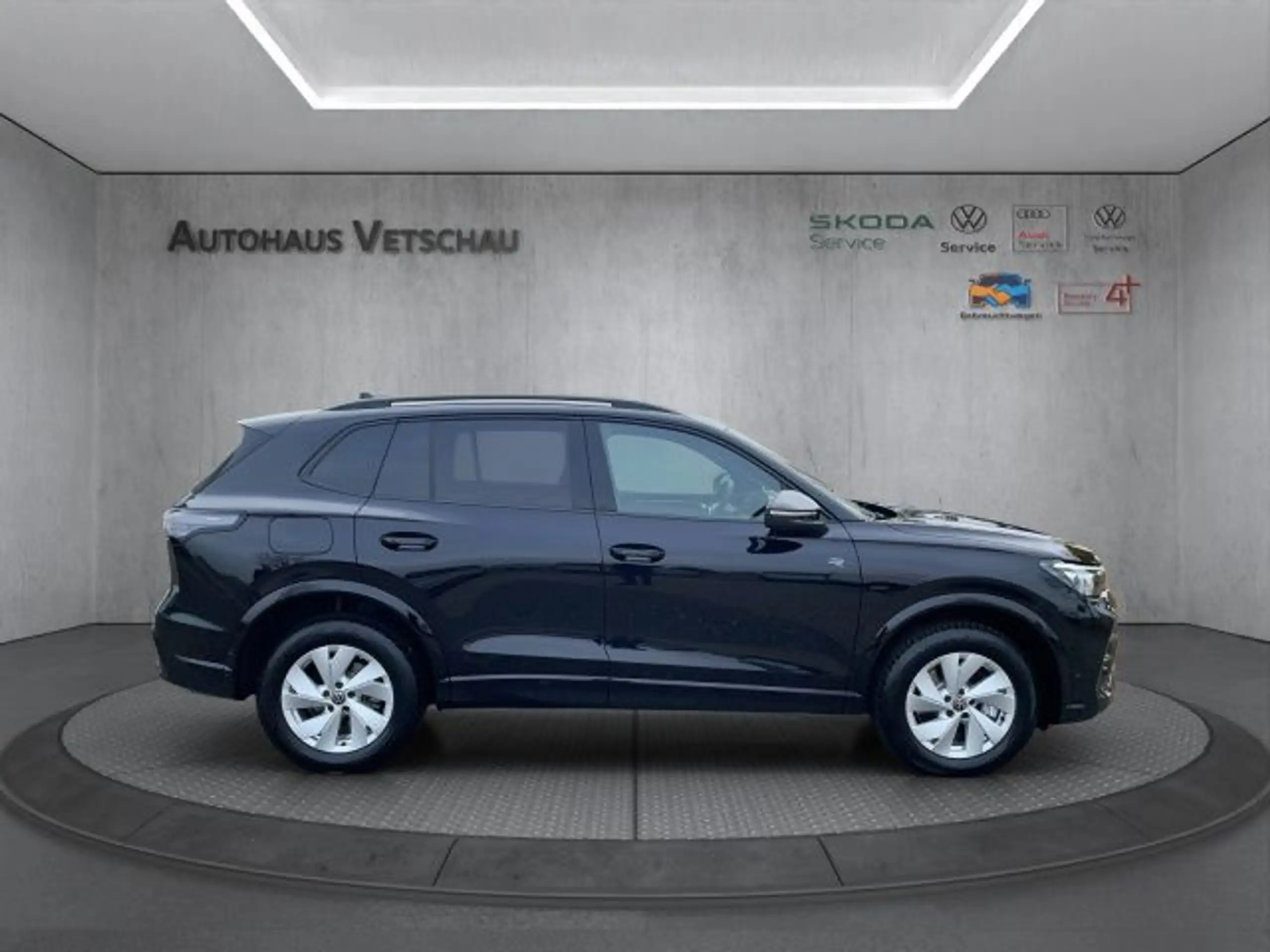 Volkswagen - Tiguan