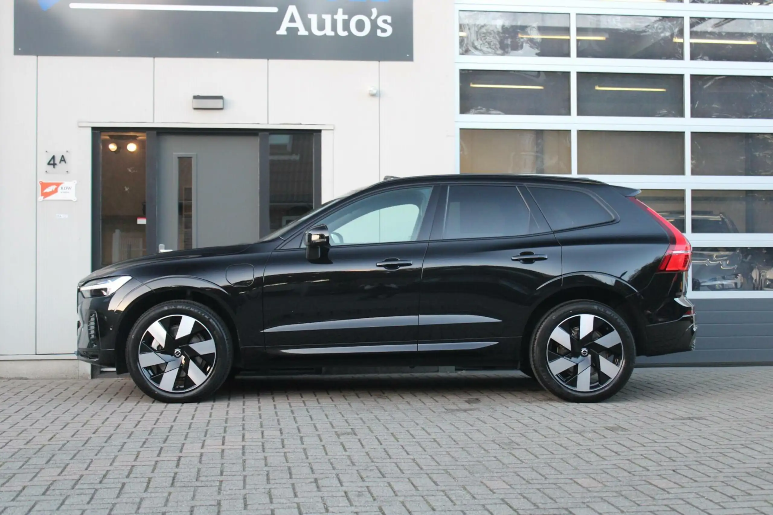 Volvo - XC60