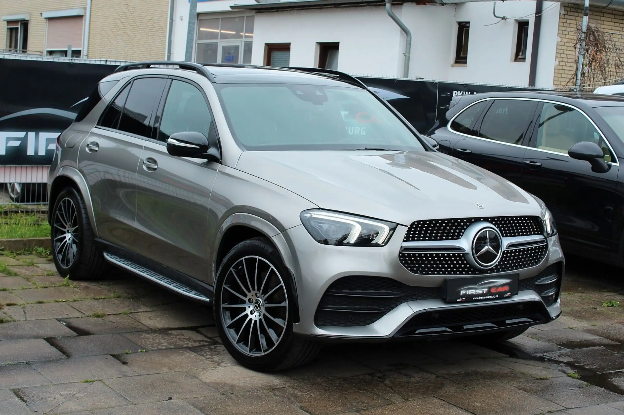 Mercedes-Benz - GLE 300