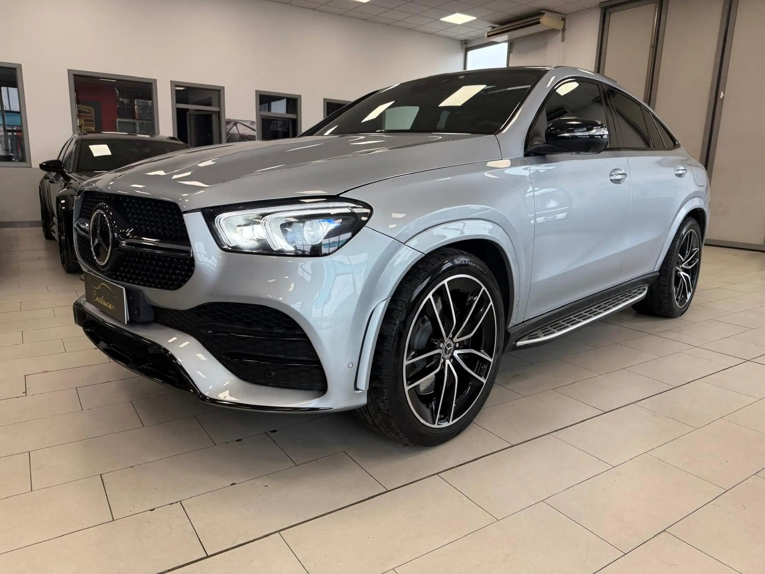 Mercedes-Benz - GLE 350