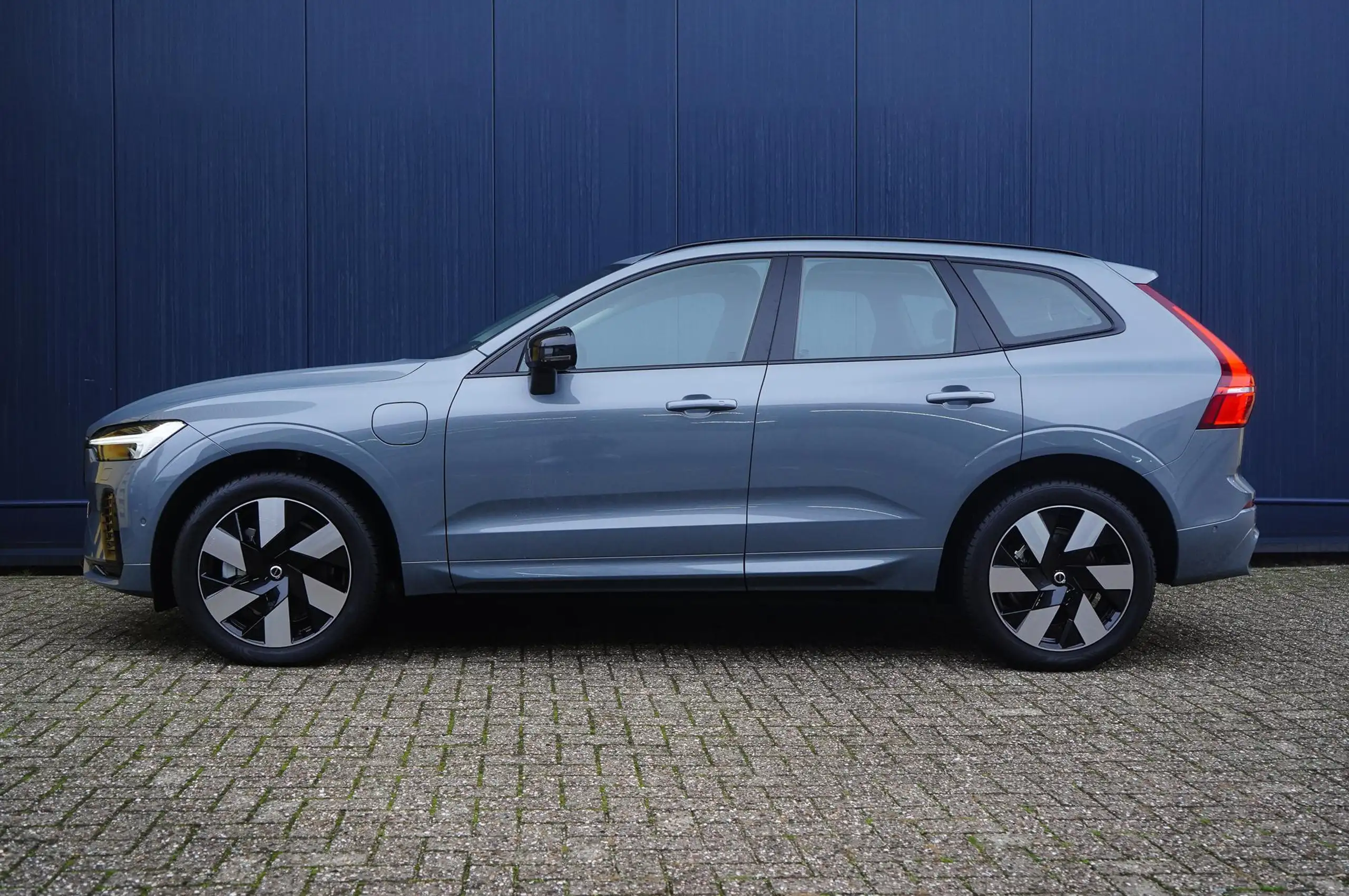 Volvo - XC60