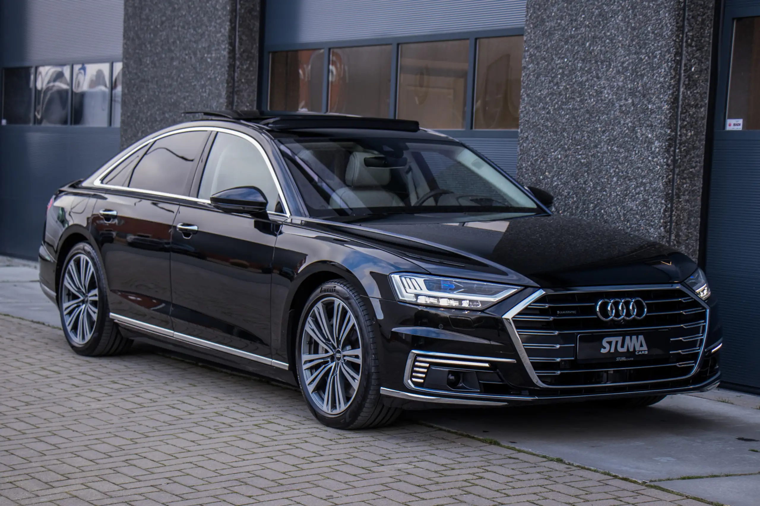 Audi - A8