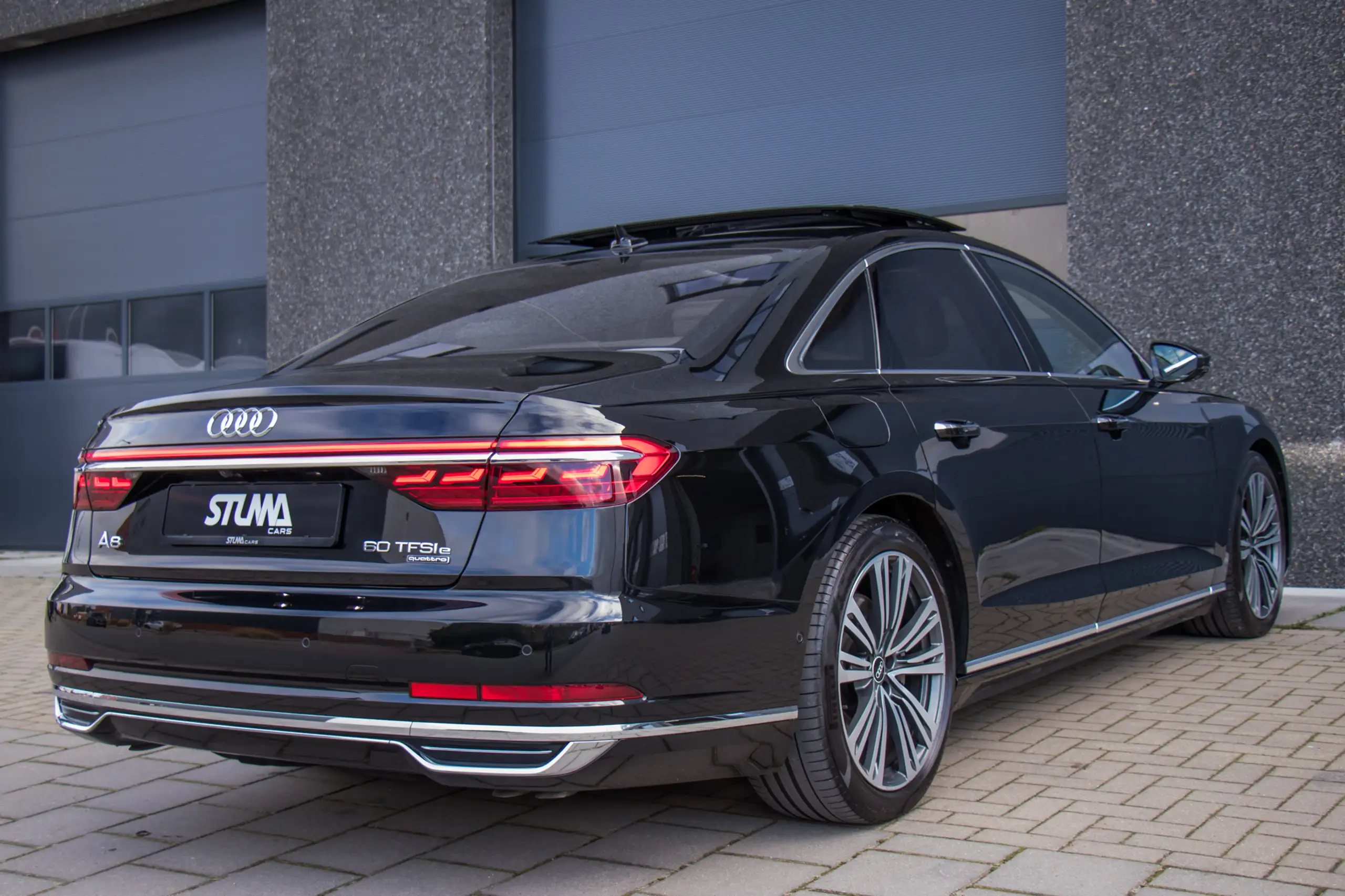 Audi - A8