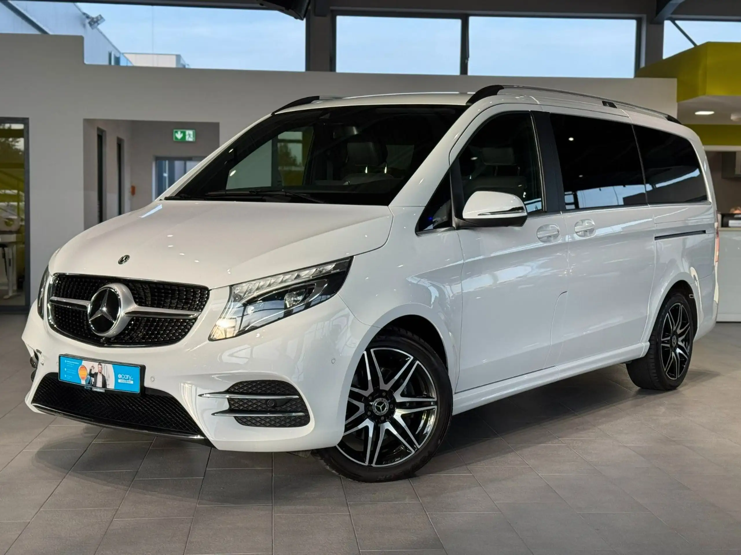 Mercedes-Benz - V 300