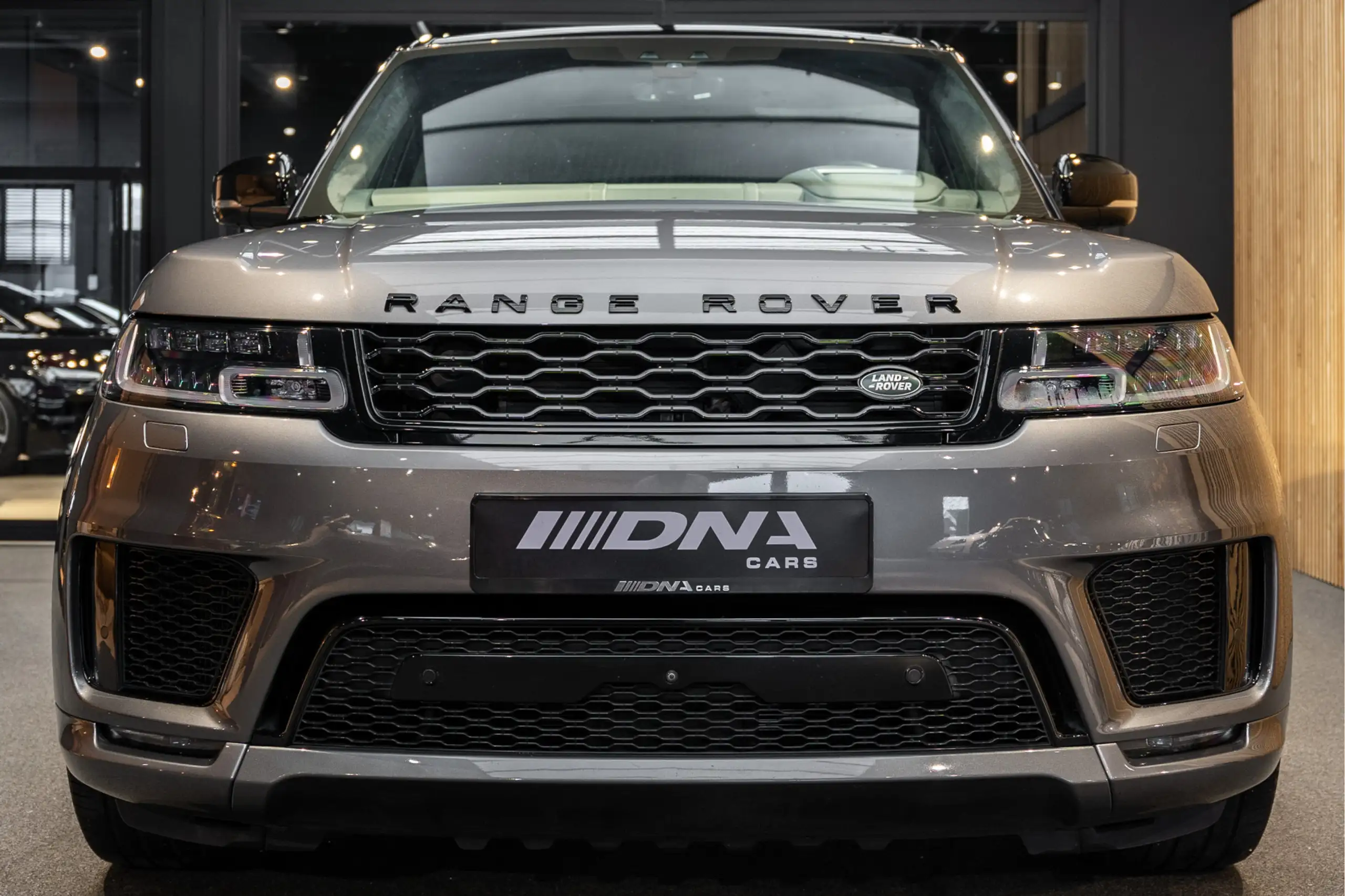 Land Rover - Range Rover Sport