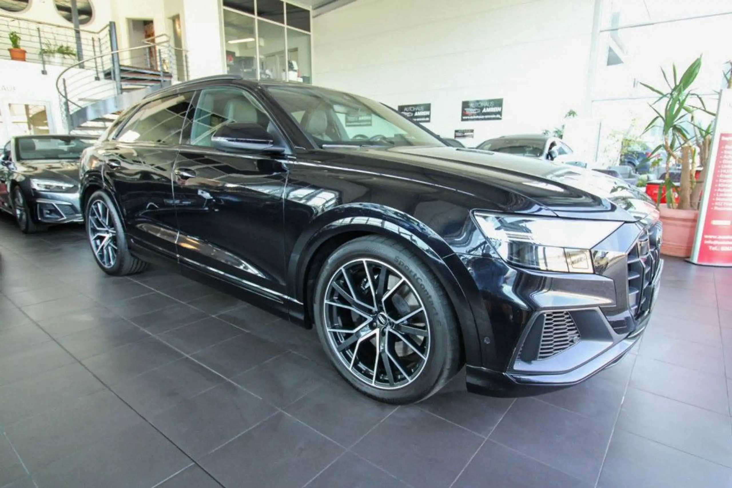 Audi - SQ8