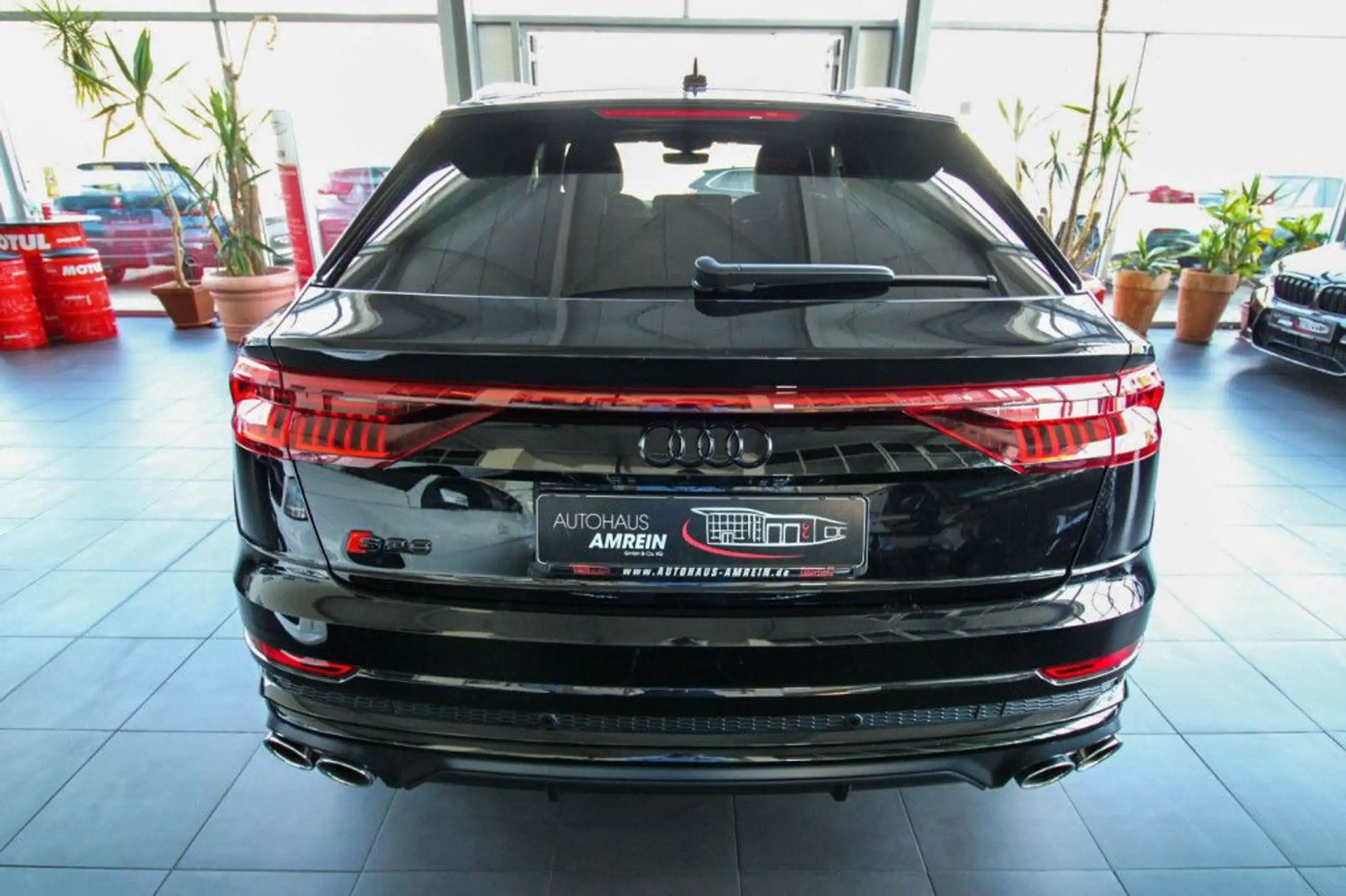 Audi - SQ8