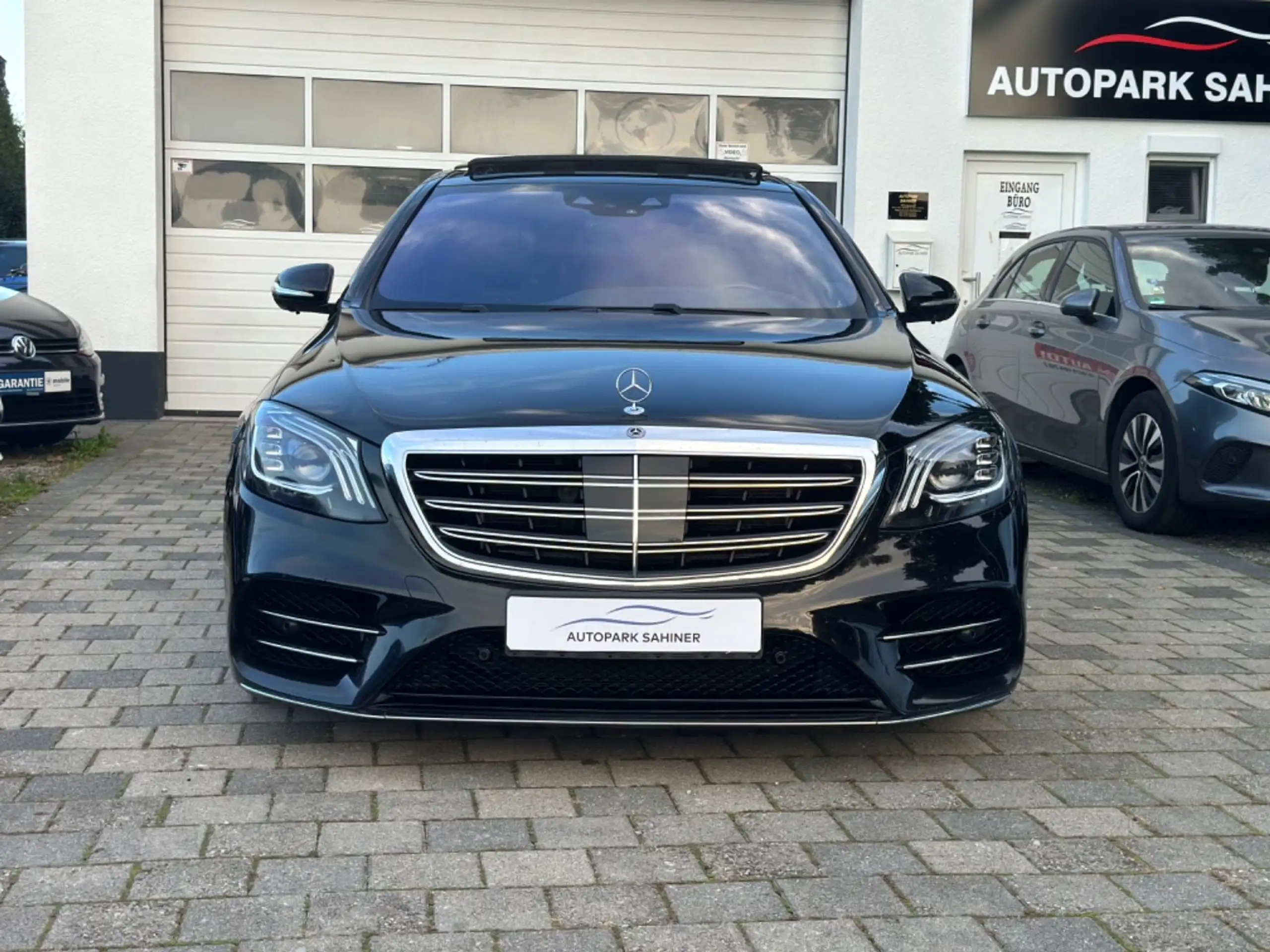 Mercedes-Benz - S 400