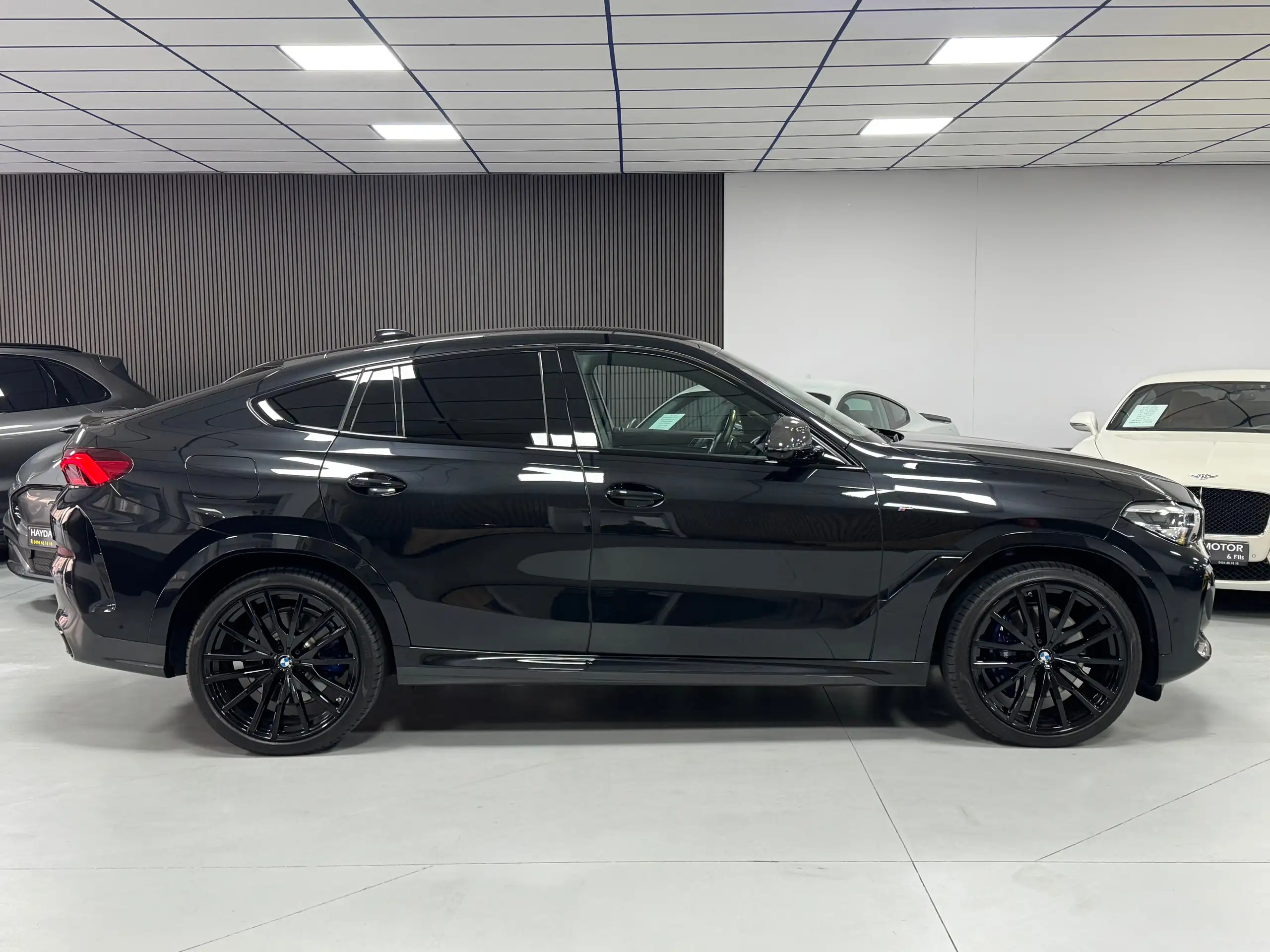 BMW - X6