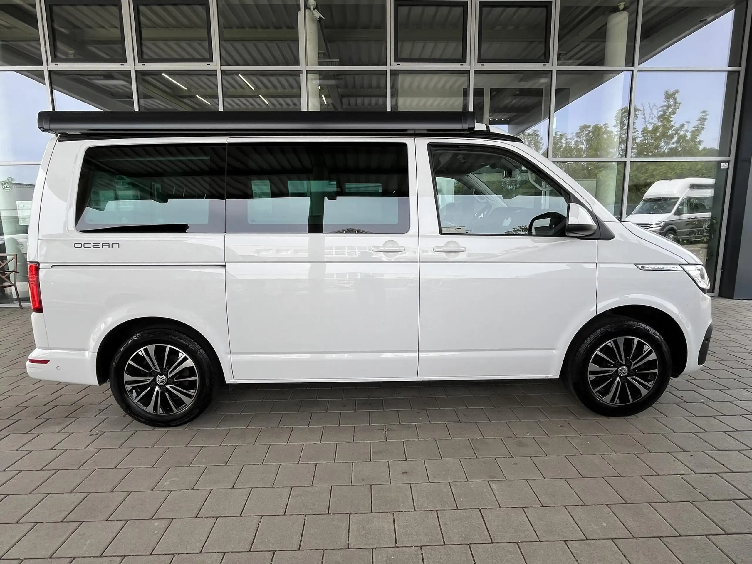 Volkswagen - T6 California