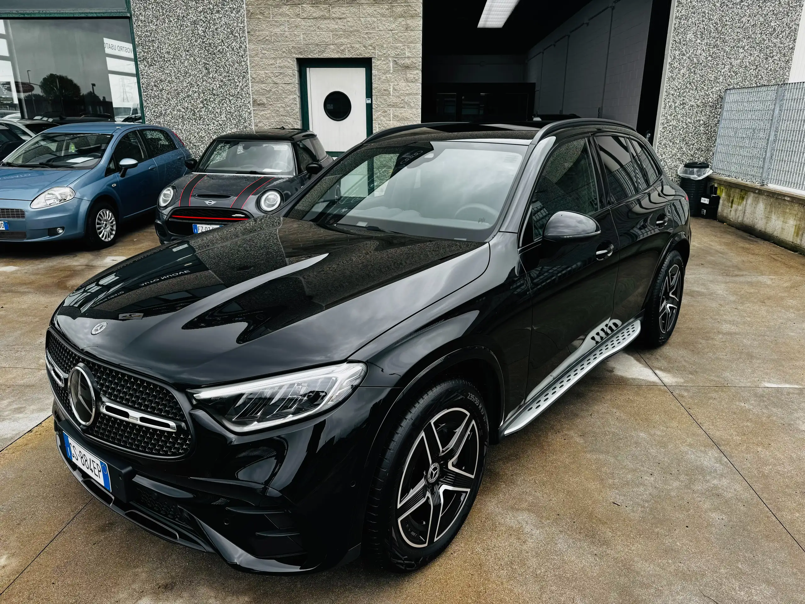 Mercedes-Benz - GLC 200