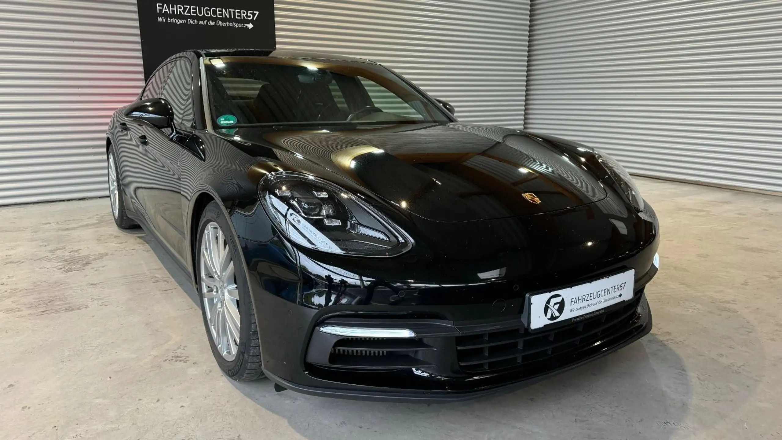 Porsche - Panamera