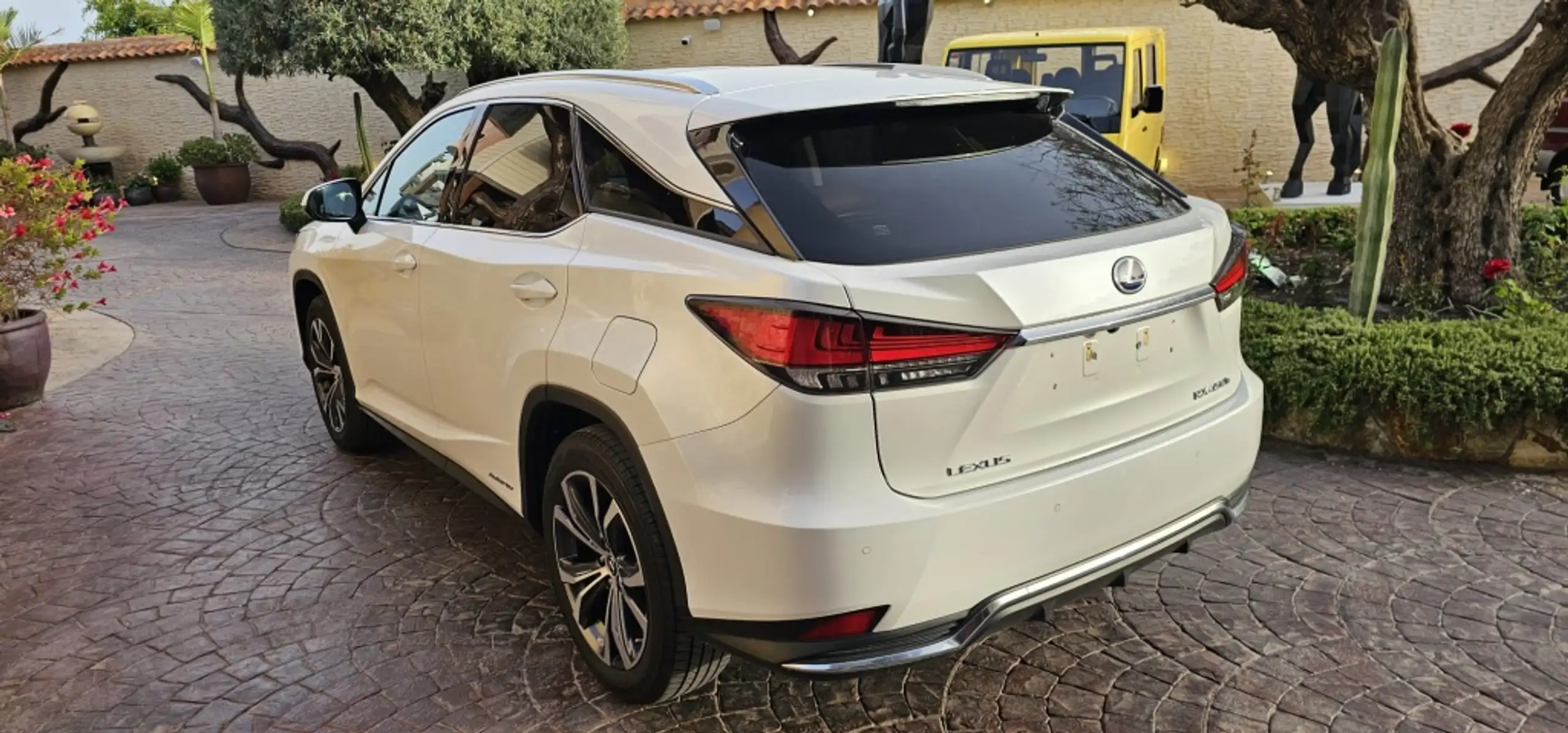 Lexus - RX 450h