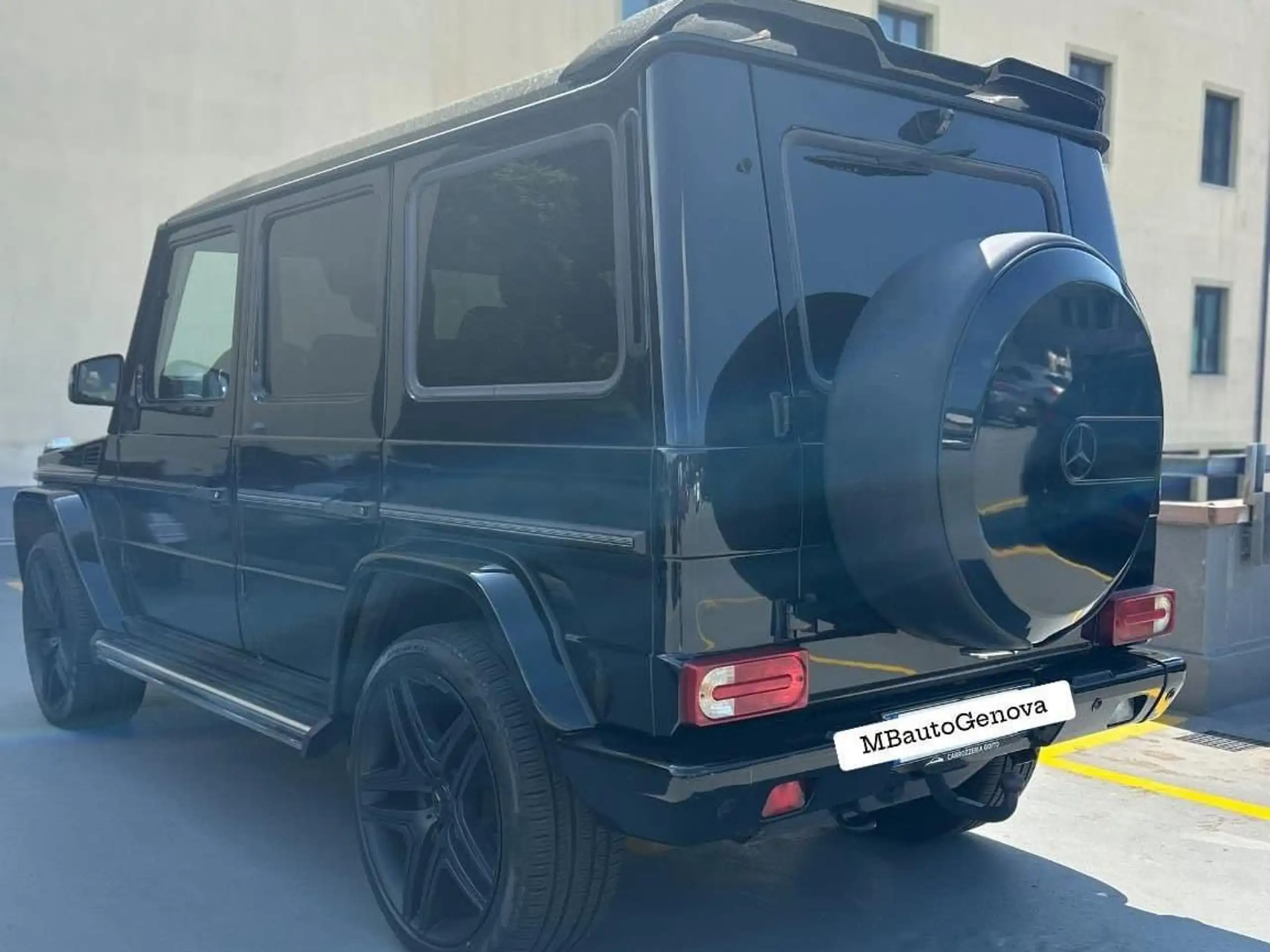 Mercedes-Benz - G 350