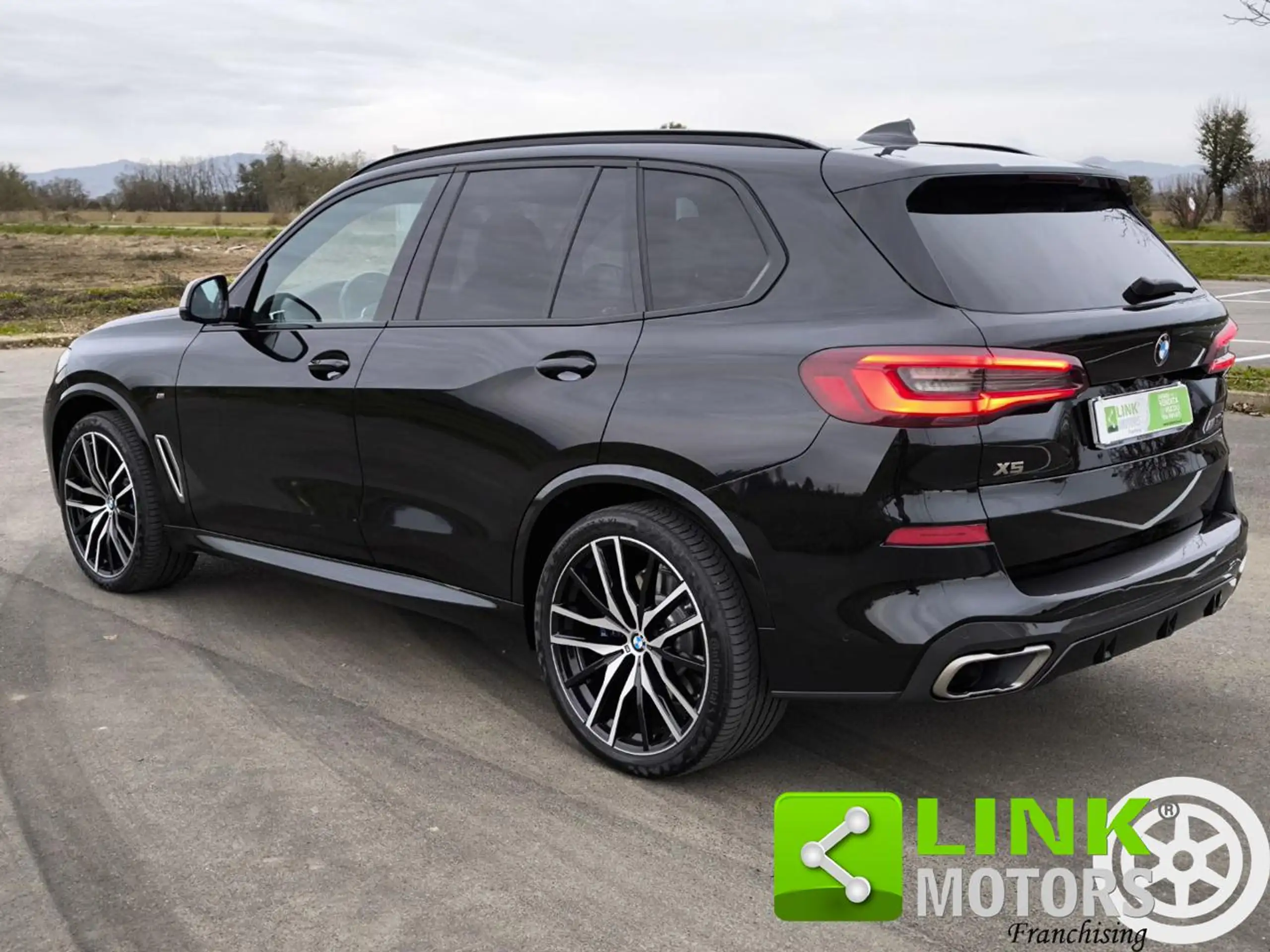 BMW - X5 M