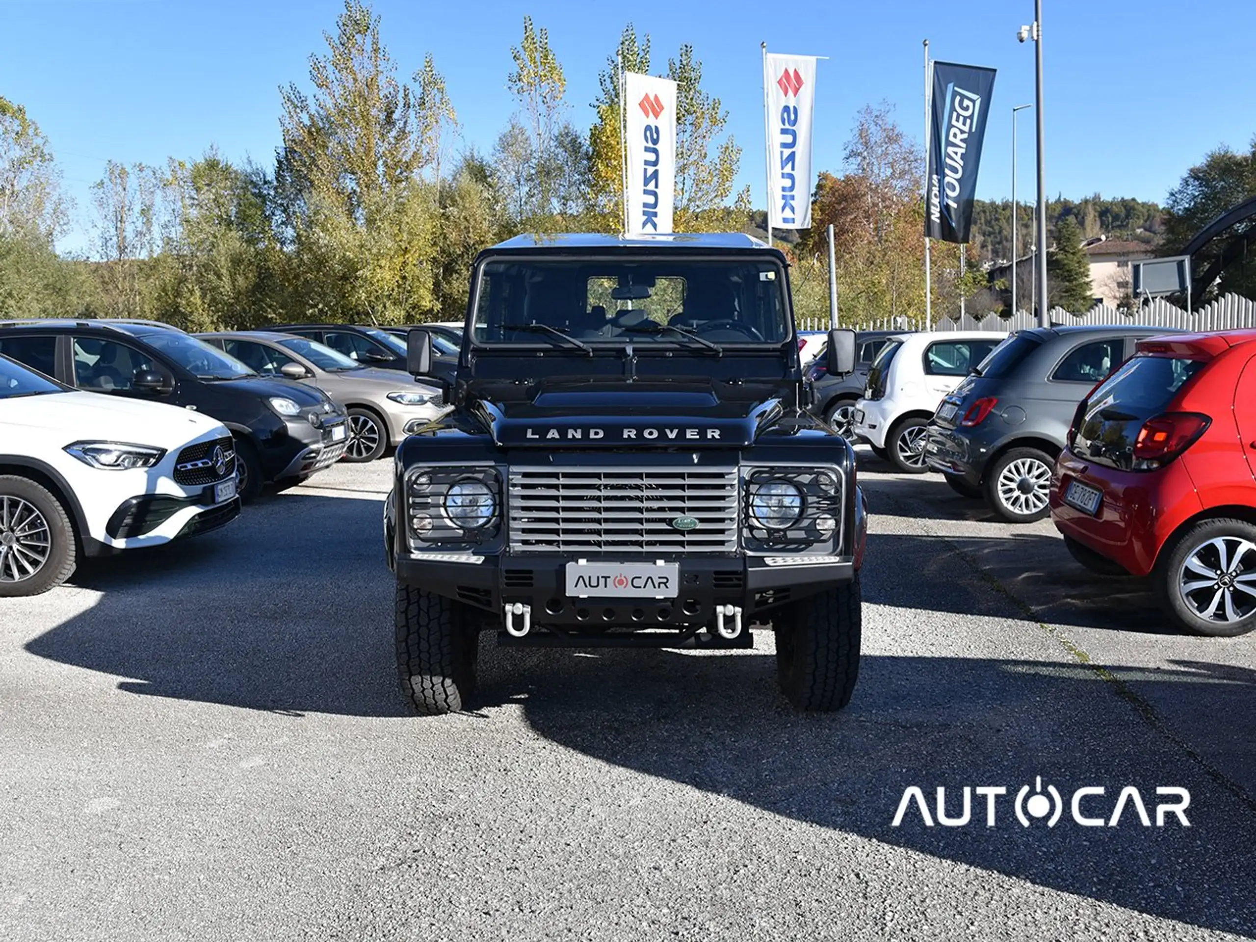 Land Rover - Defender