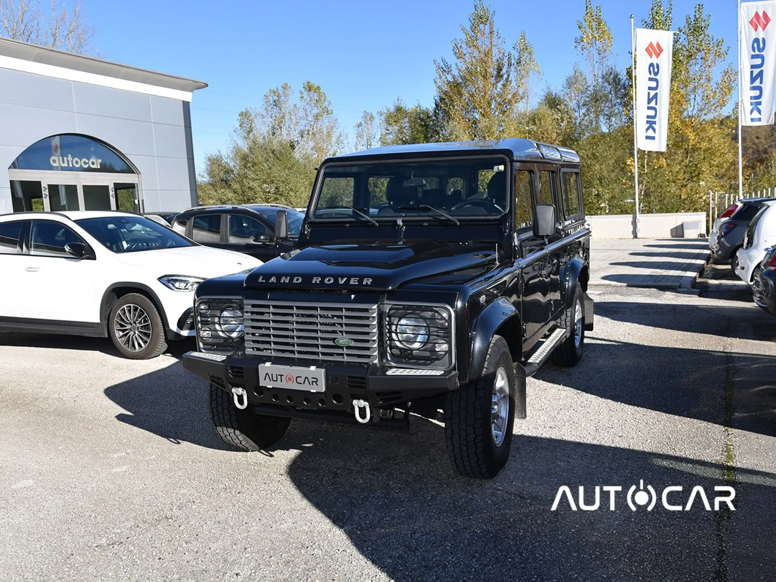 Land Rover - Defender