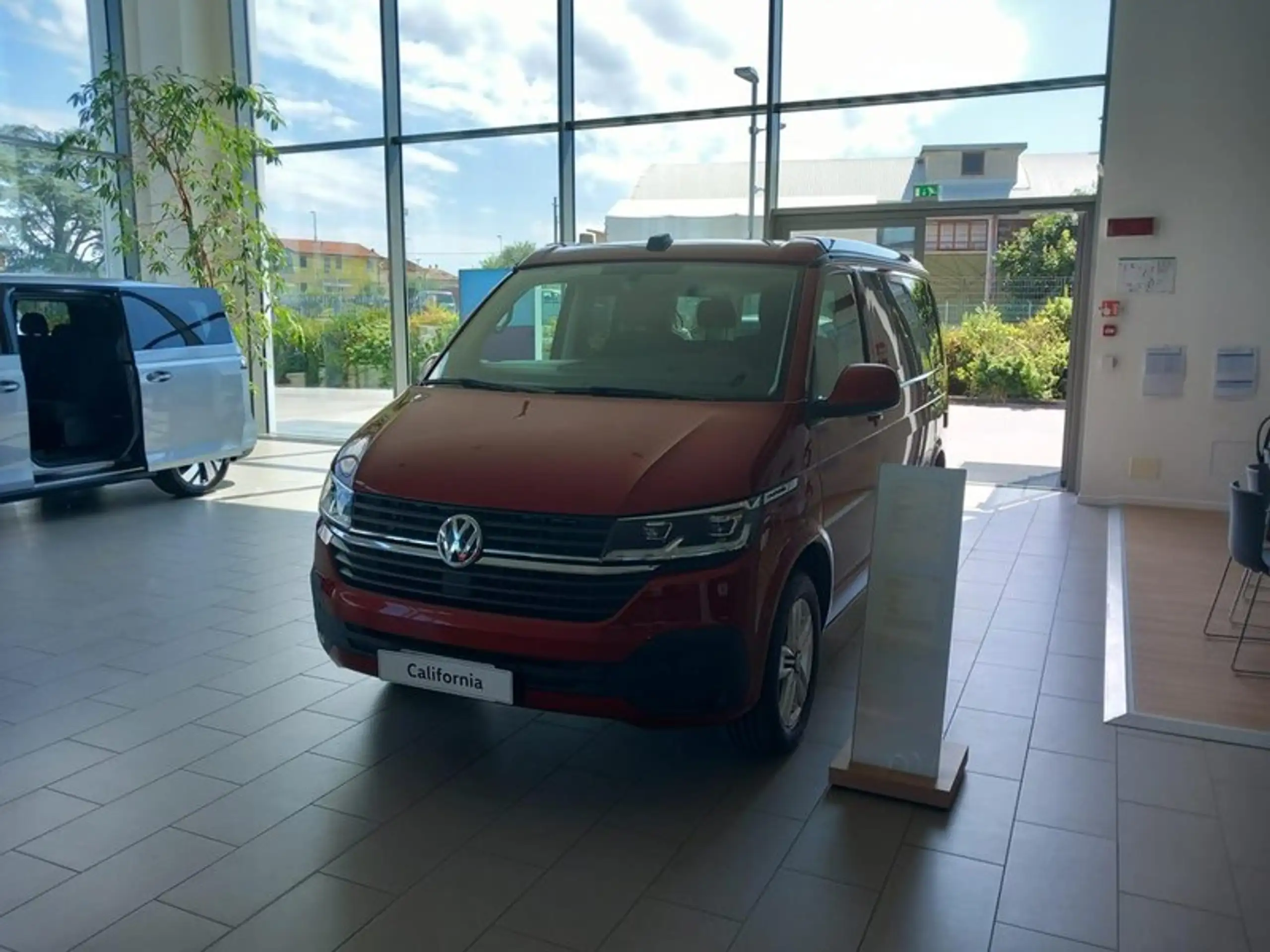 Volkswagen - T6.1 California