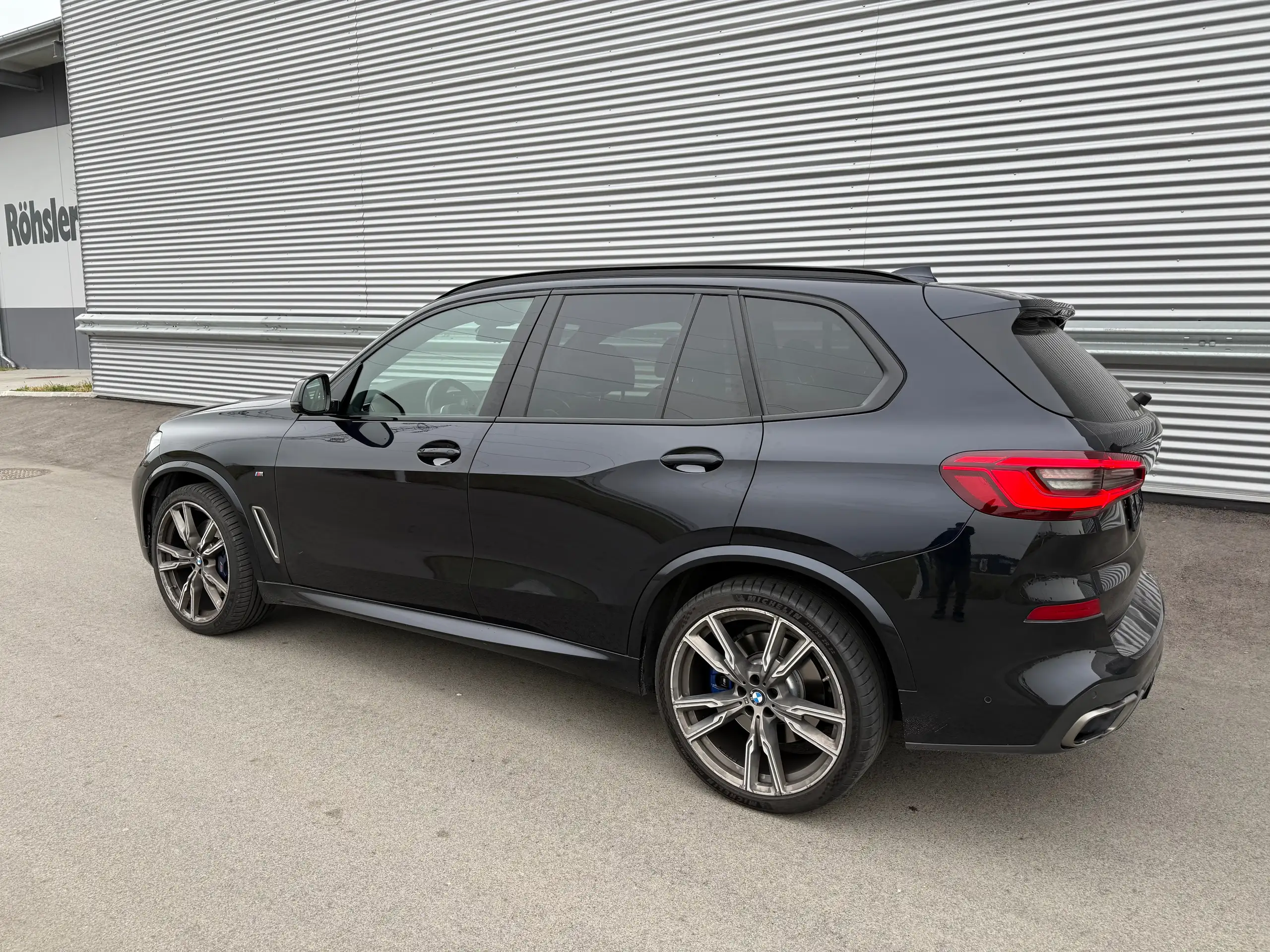 BMW - X5 M