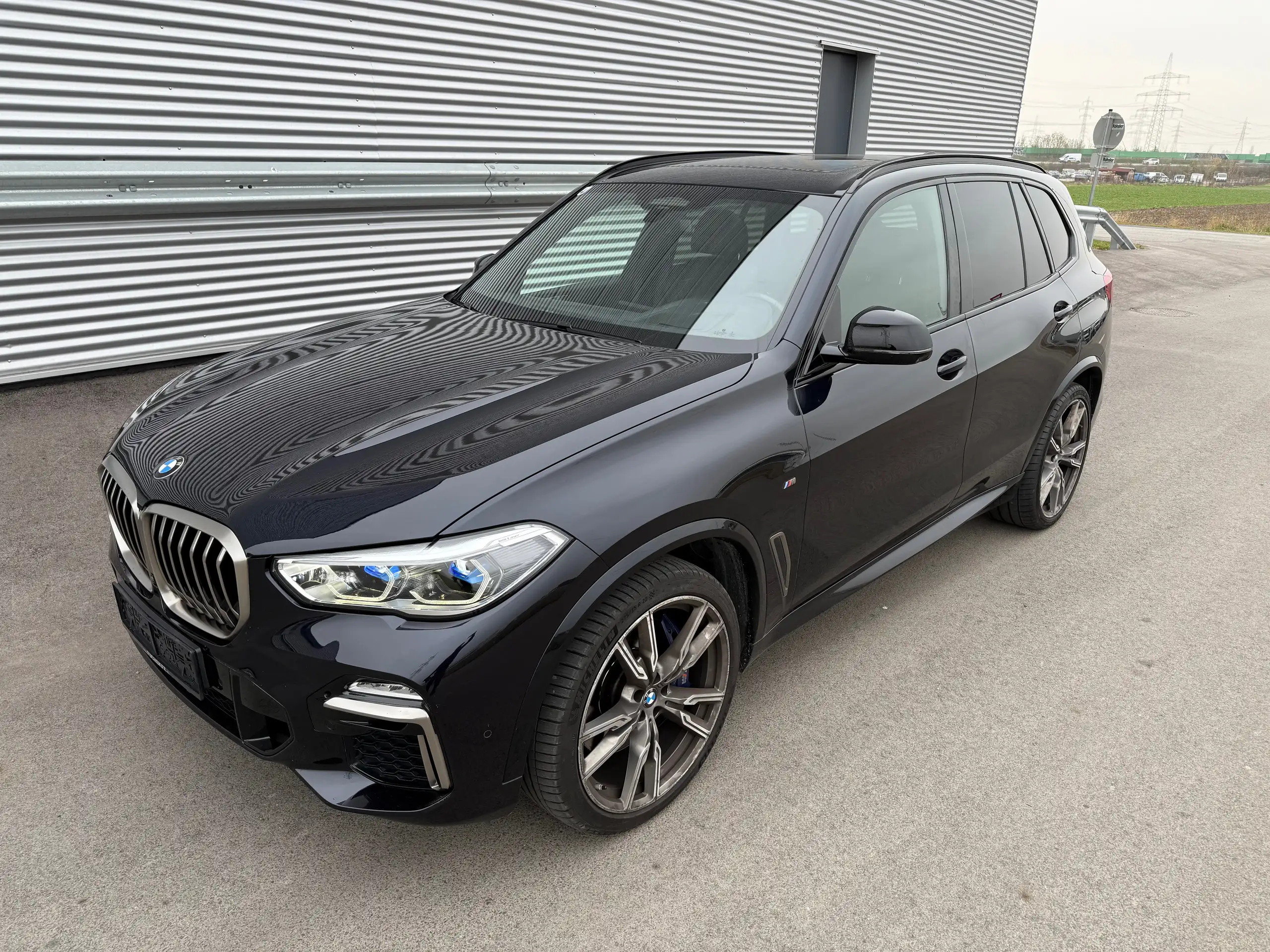 BMW - X5 M