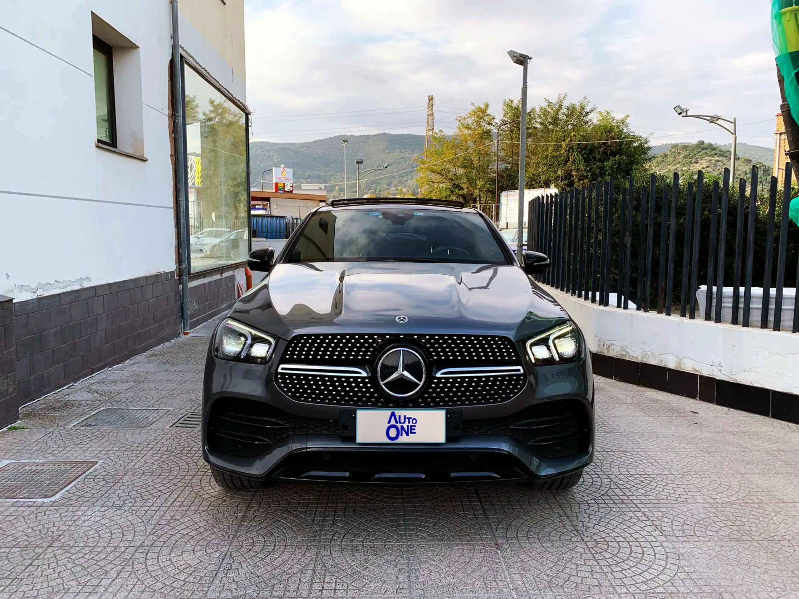 Mercedes-Benz - GLE 350