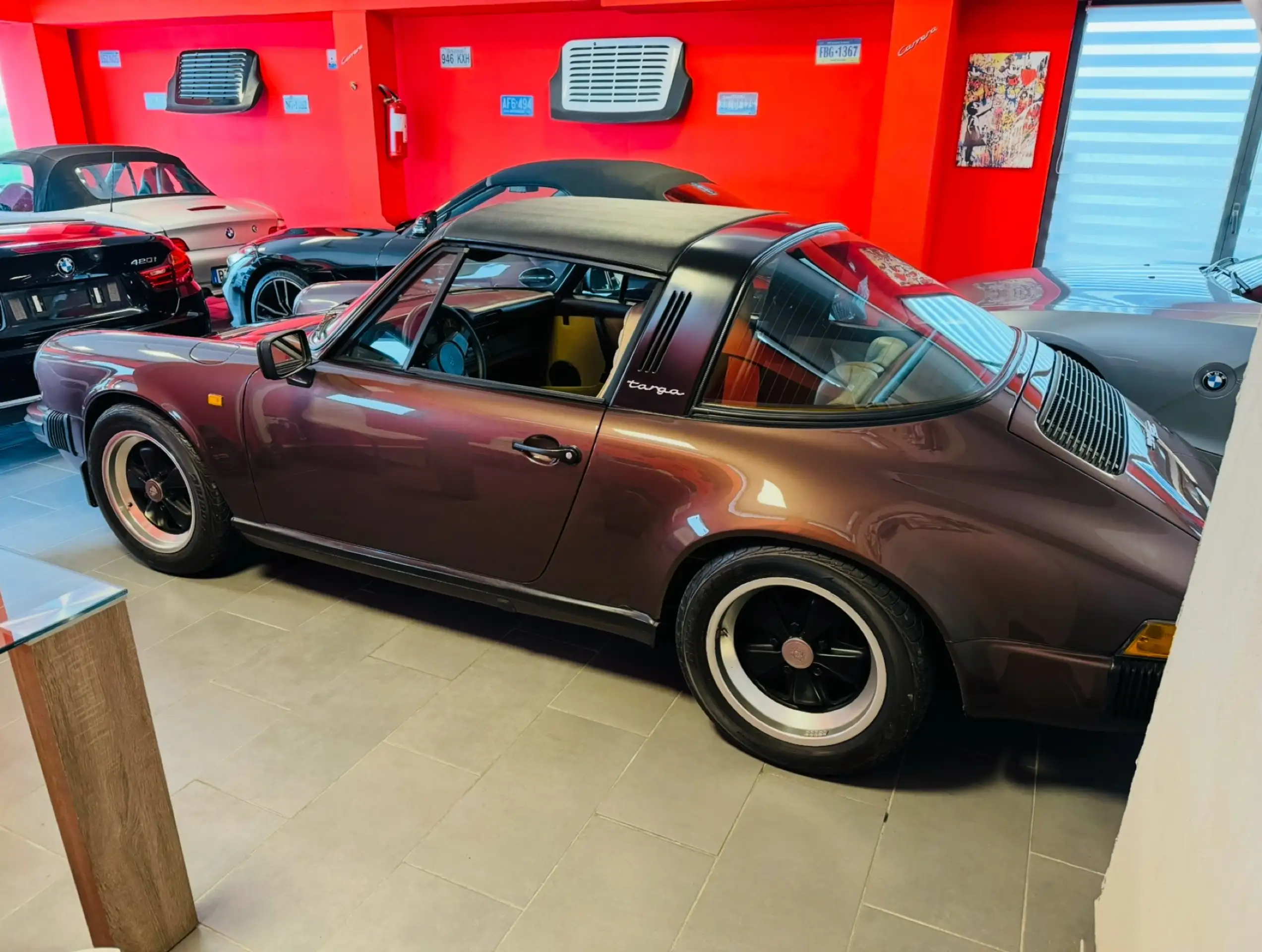 Porsche - 911