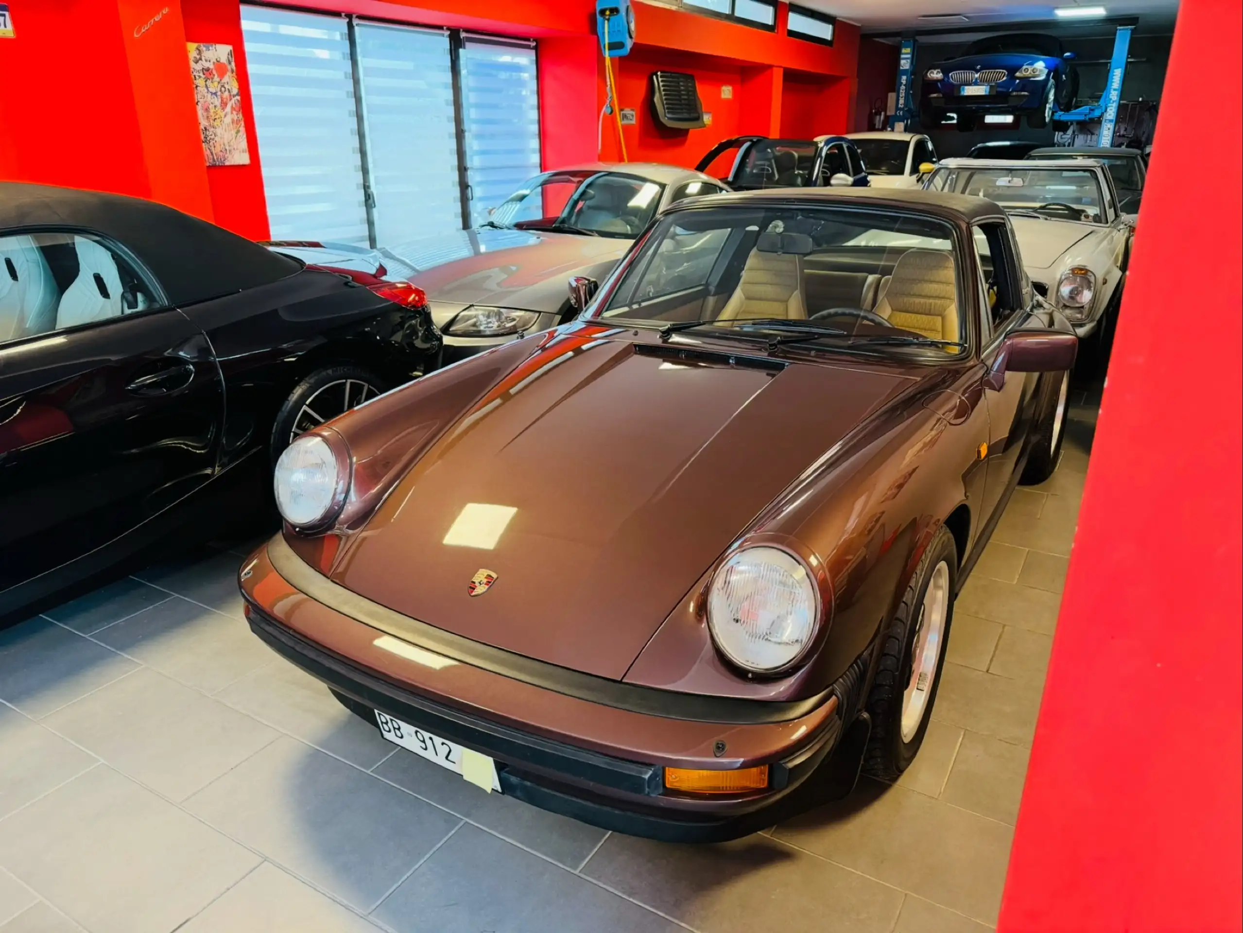 Porsche - 911