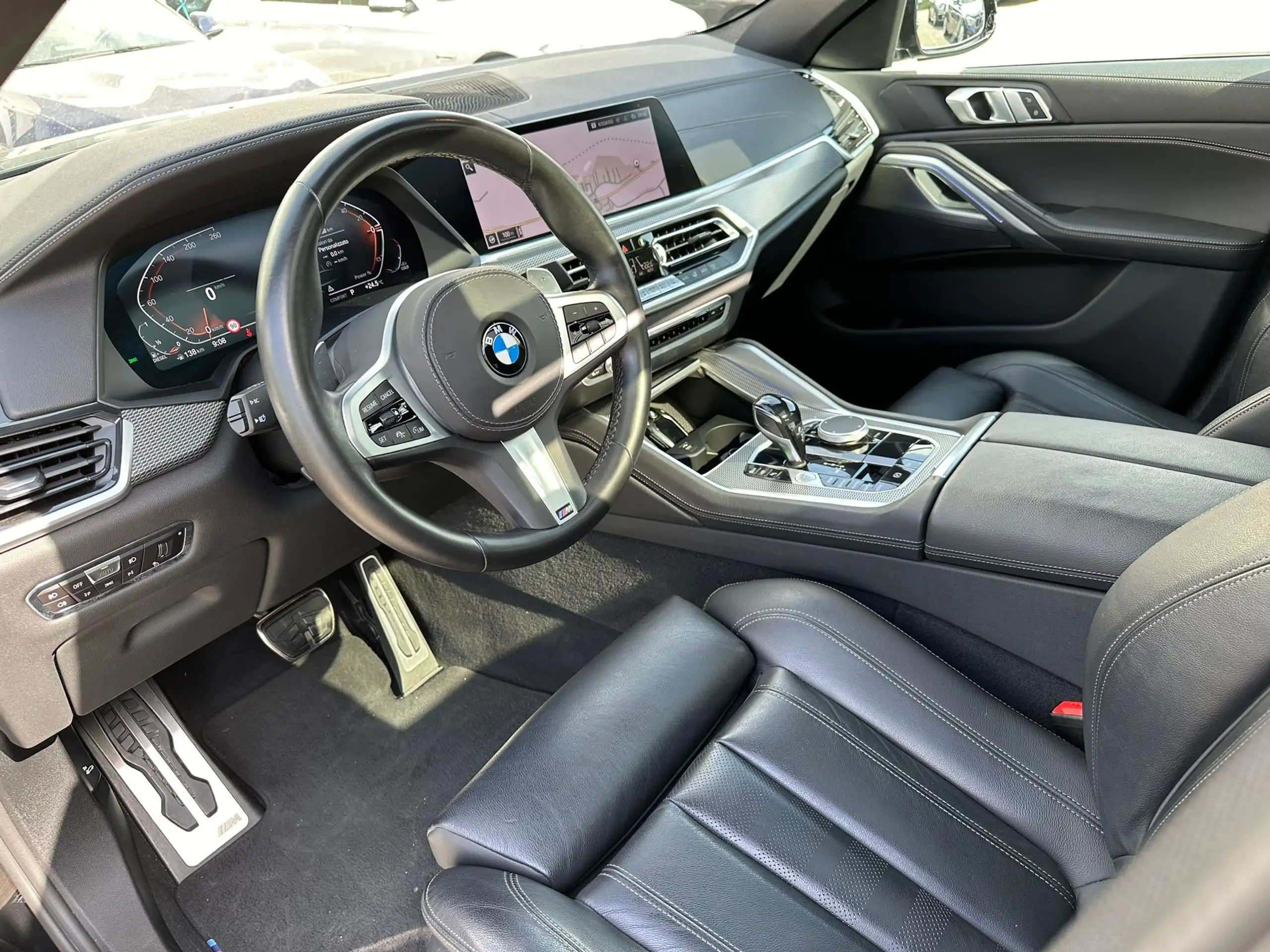 BMW - X6