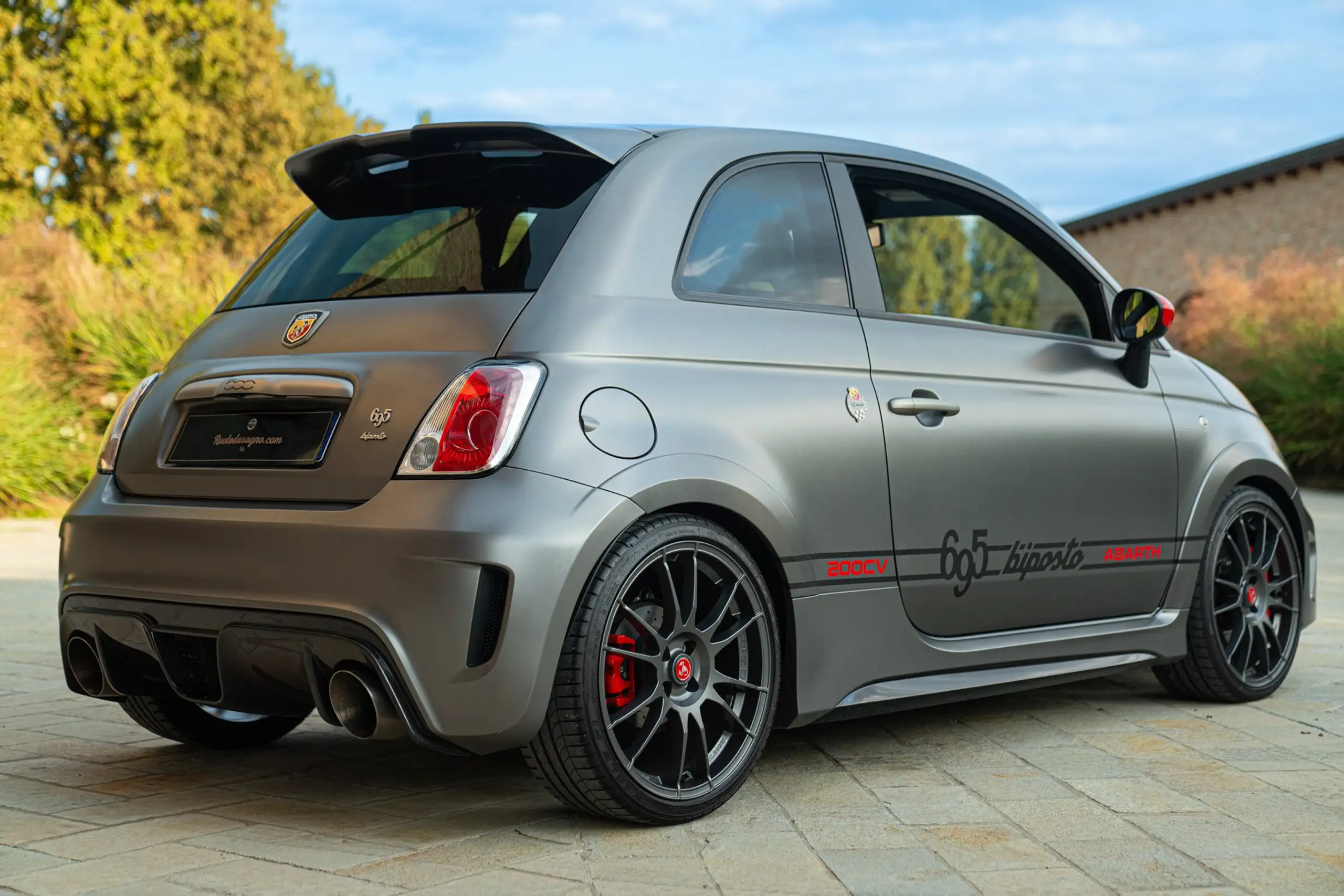 Abarth - 695