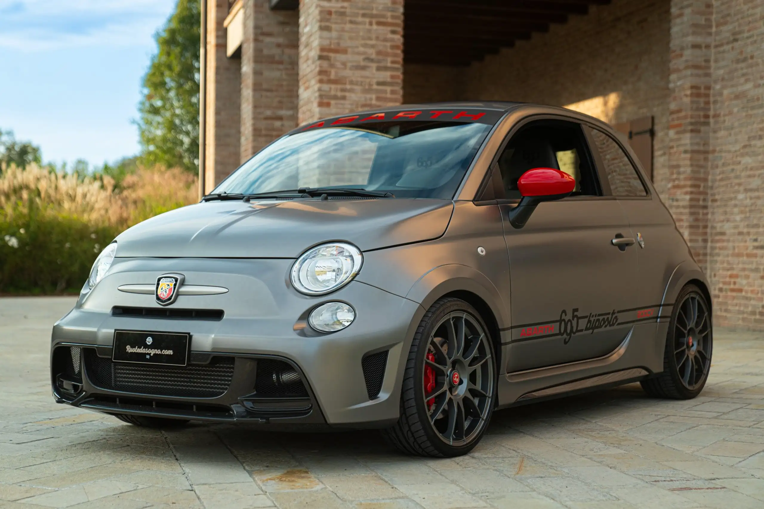 Abarth - 695