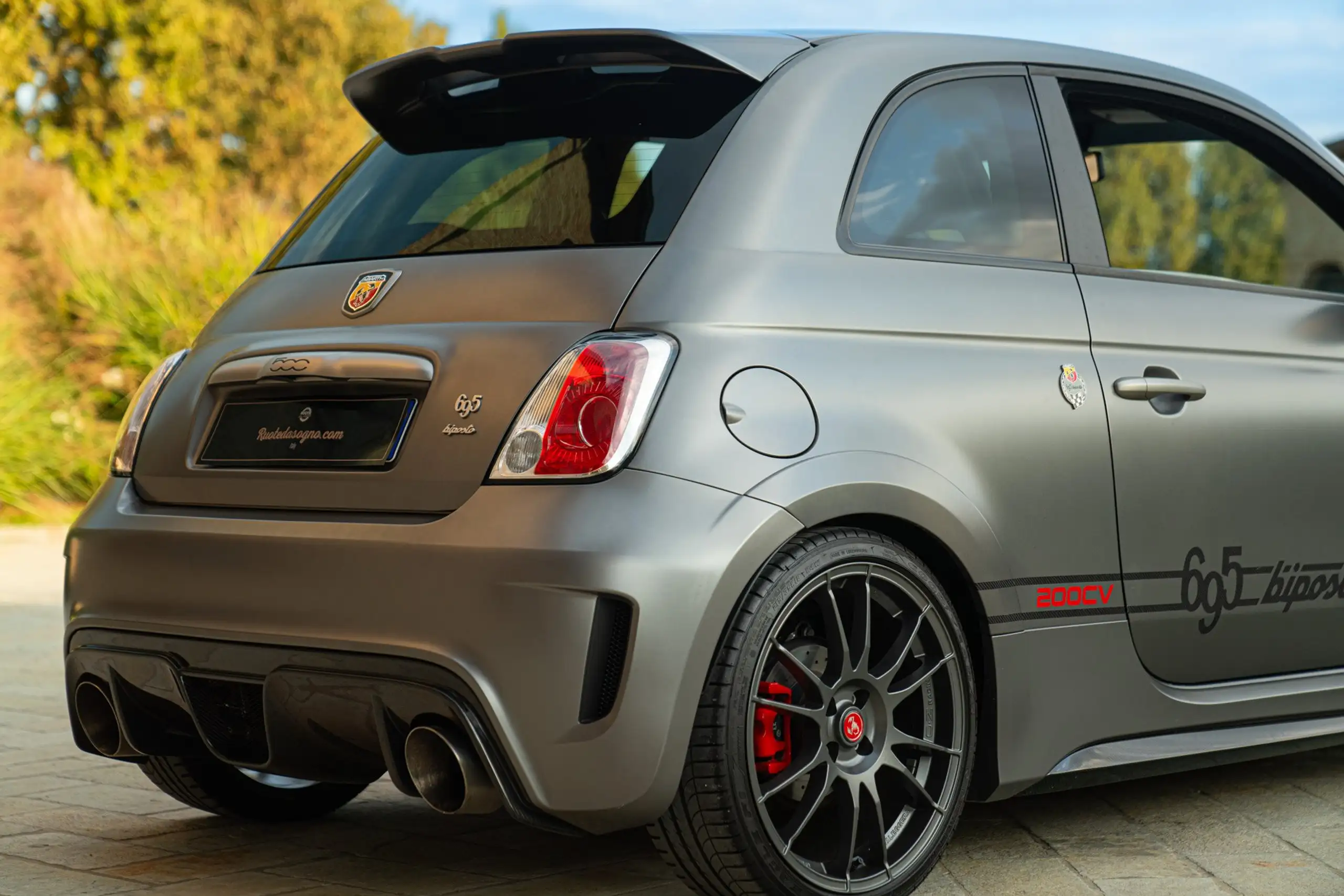 Abarth - 695