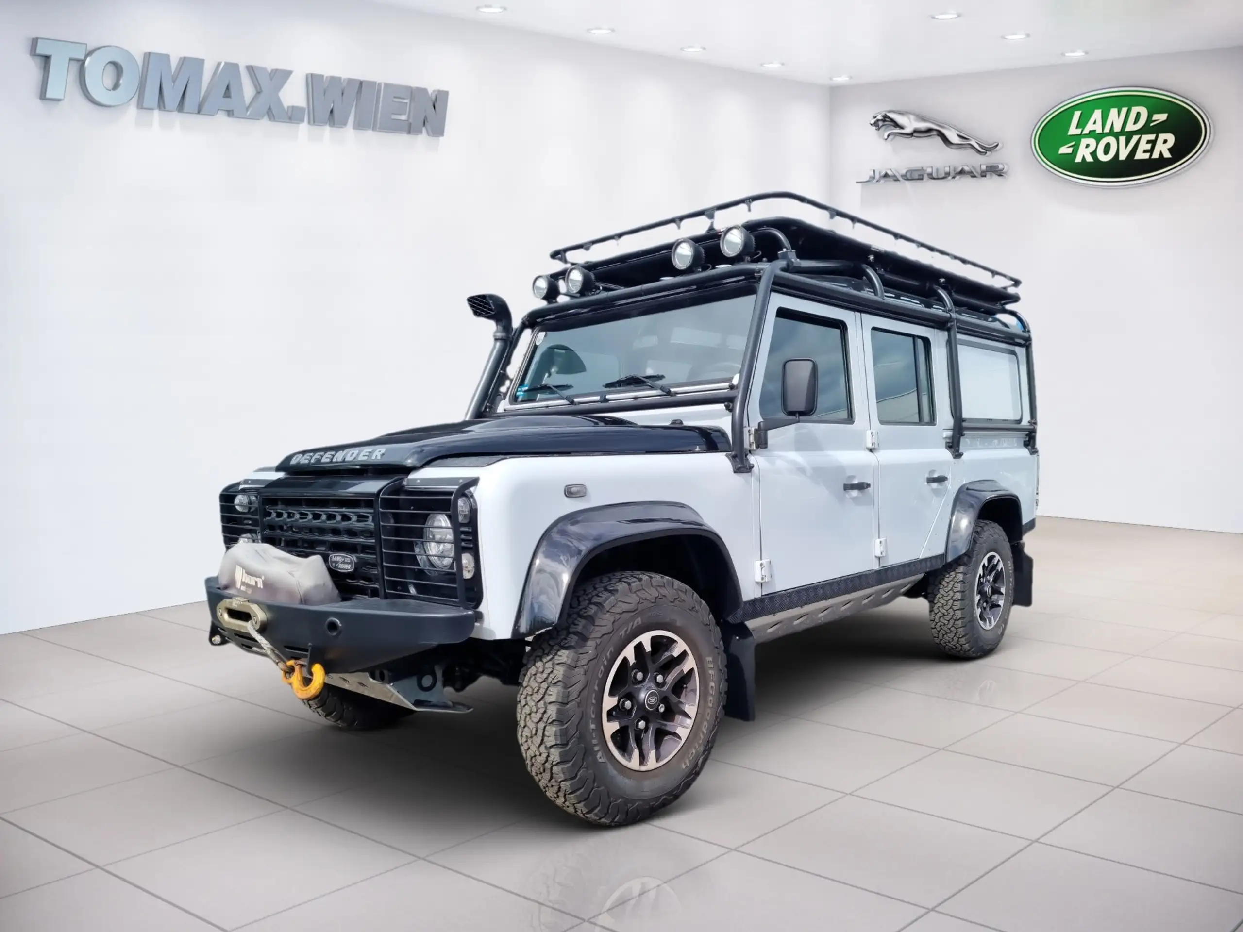 Land Rover Defender 2016