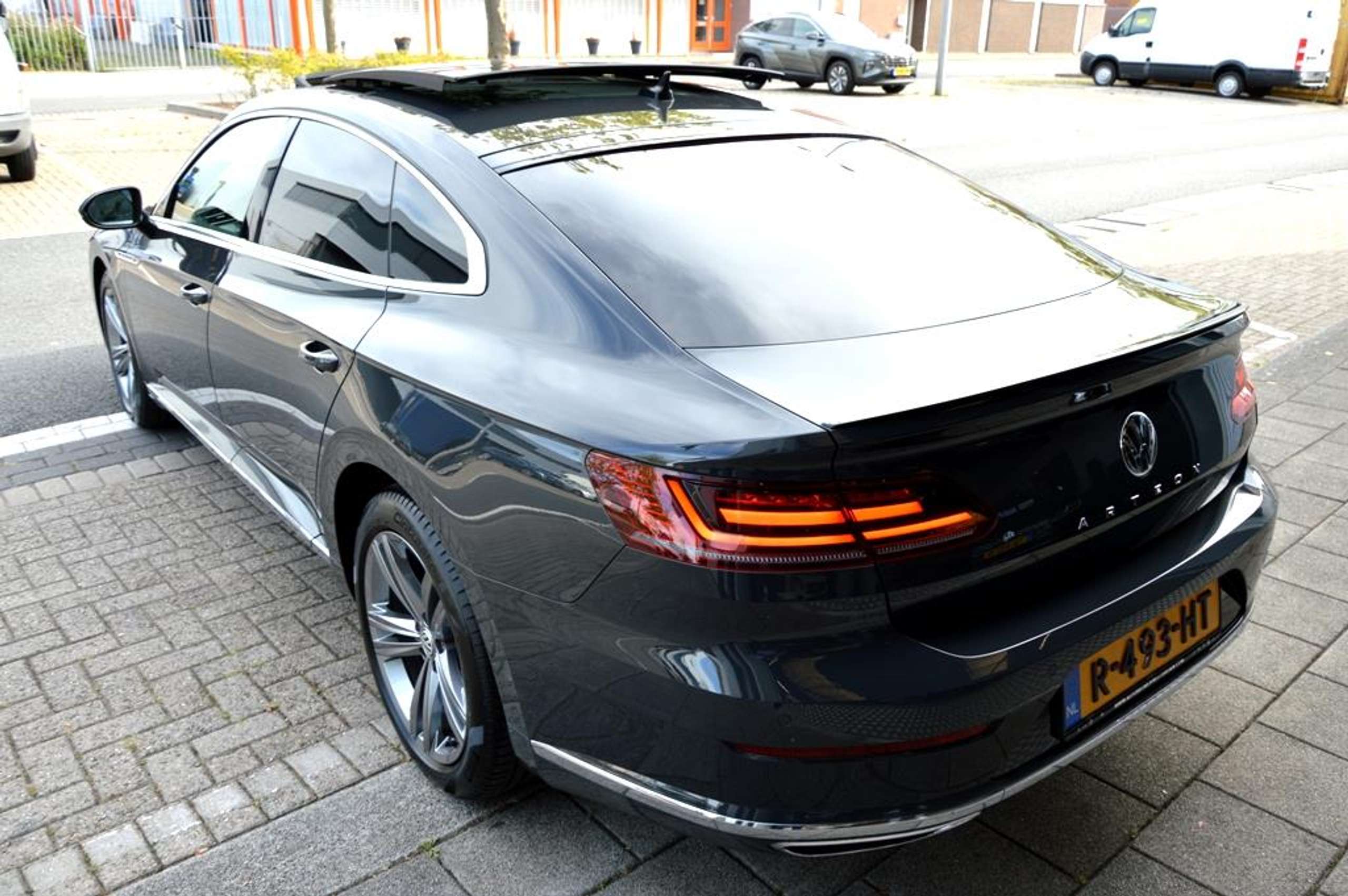 Volkswagen - Arteon