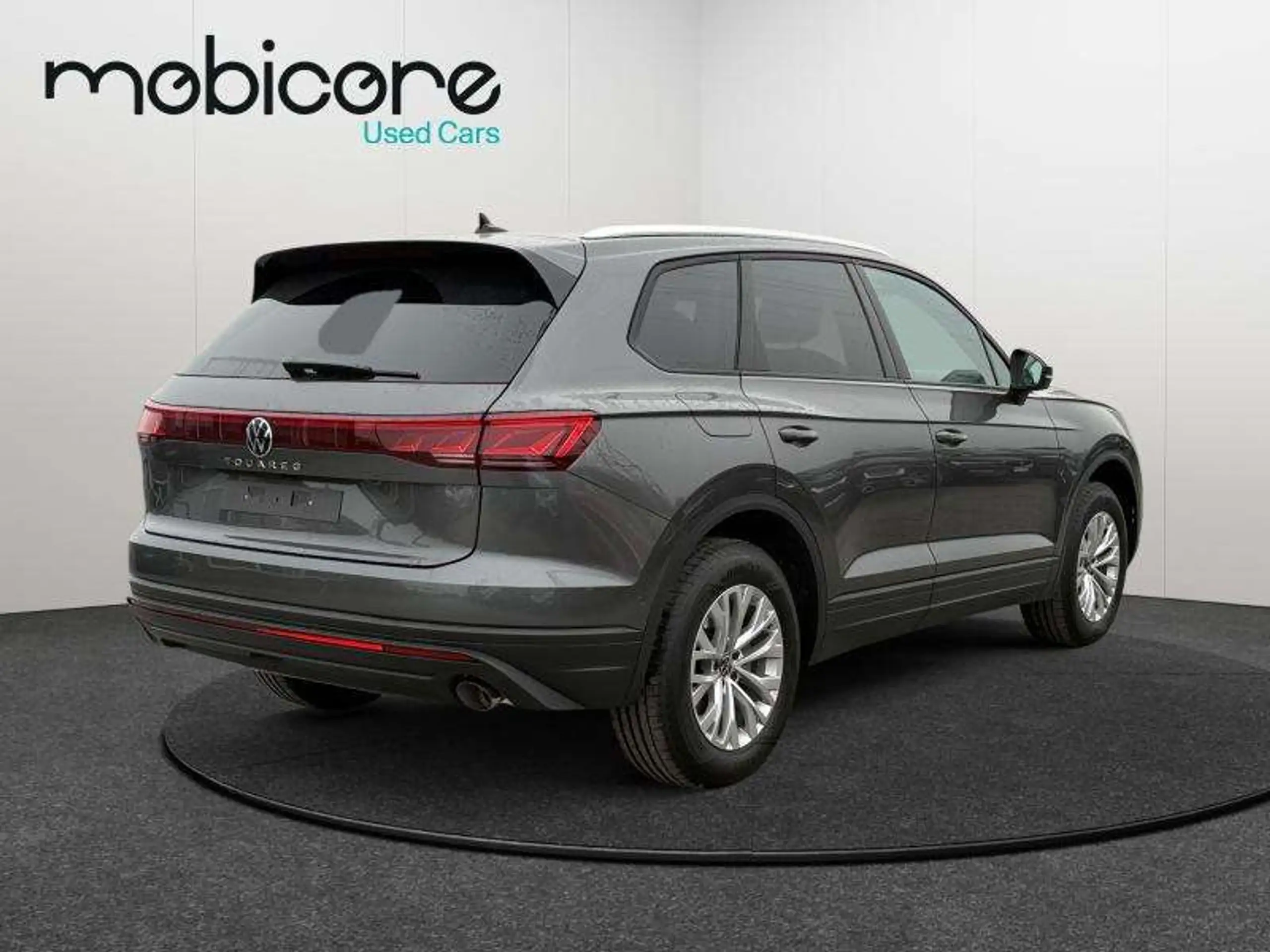 Volkswagen - Touareg